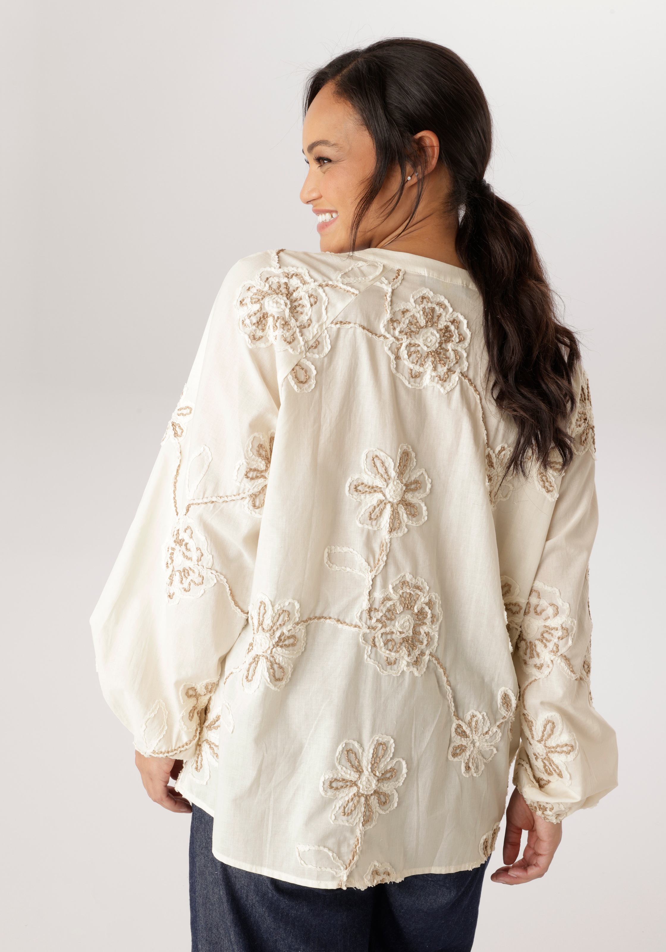 Aniston PLUS Schlupfbluse mit schöner toniger Stickerei - NEUE KOLLEKTION günstig online kaufen