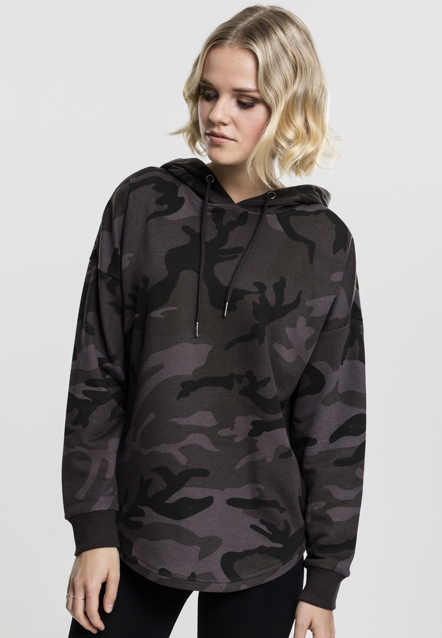 URBAN CLASSICS Rundhalspullover "Urban Classics Damen Ladies Oversized Camo Hoody"