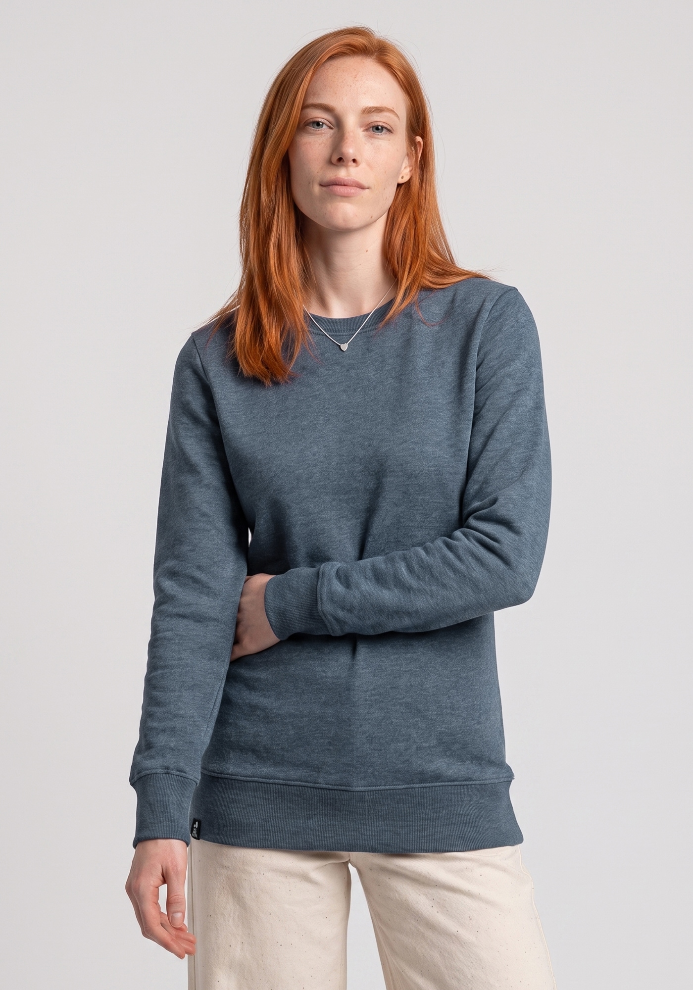 Alife & Kickin Sweatshirt "LottaAK A", schlichter Sweater mit Herz-Aufnäher in tollen Farben