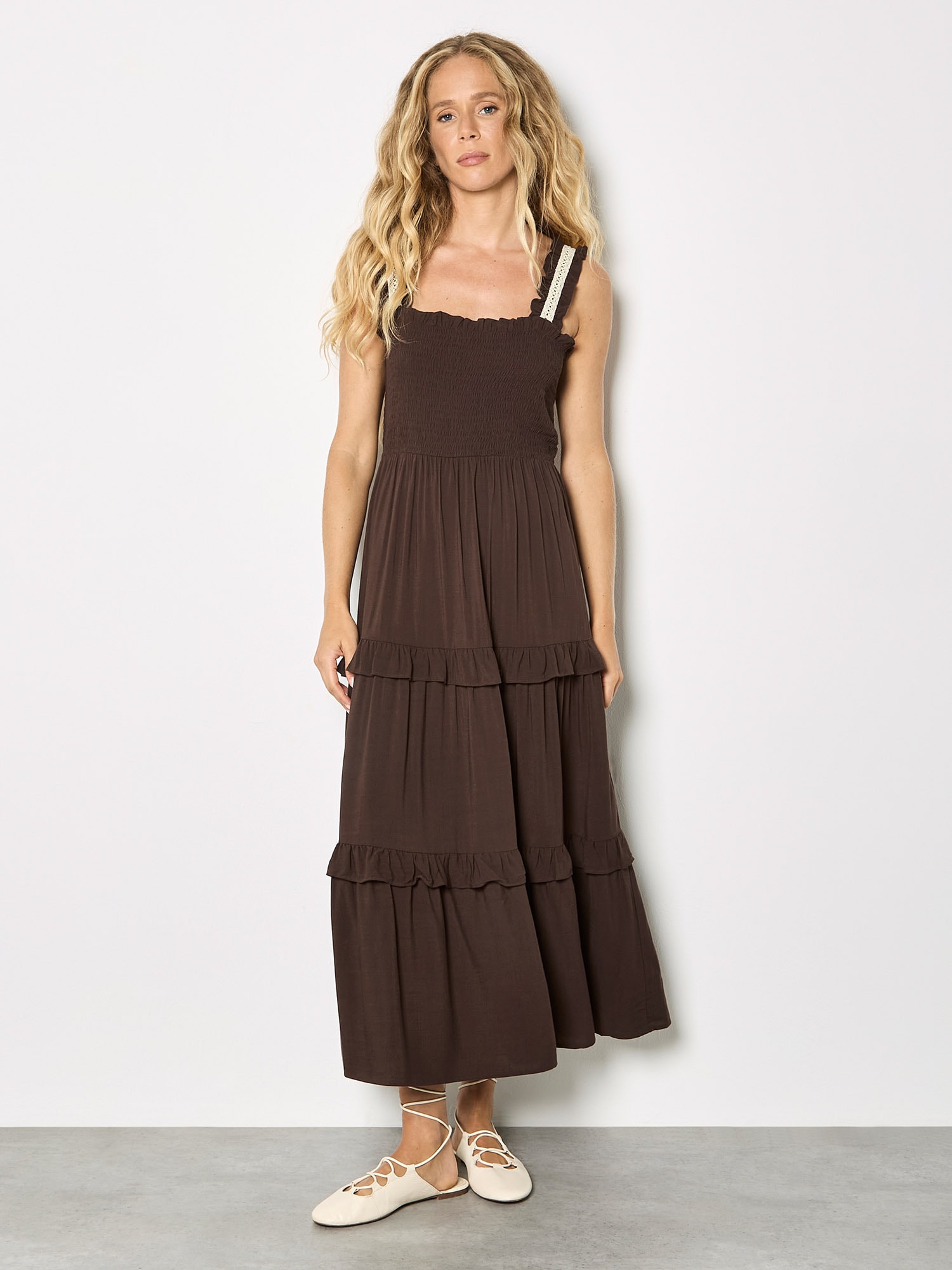 Apricot Midikleid "Midi-Kleid" mit gestufter Spitzenverzierung