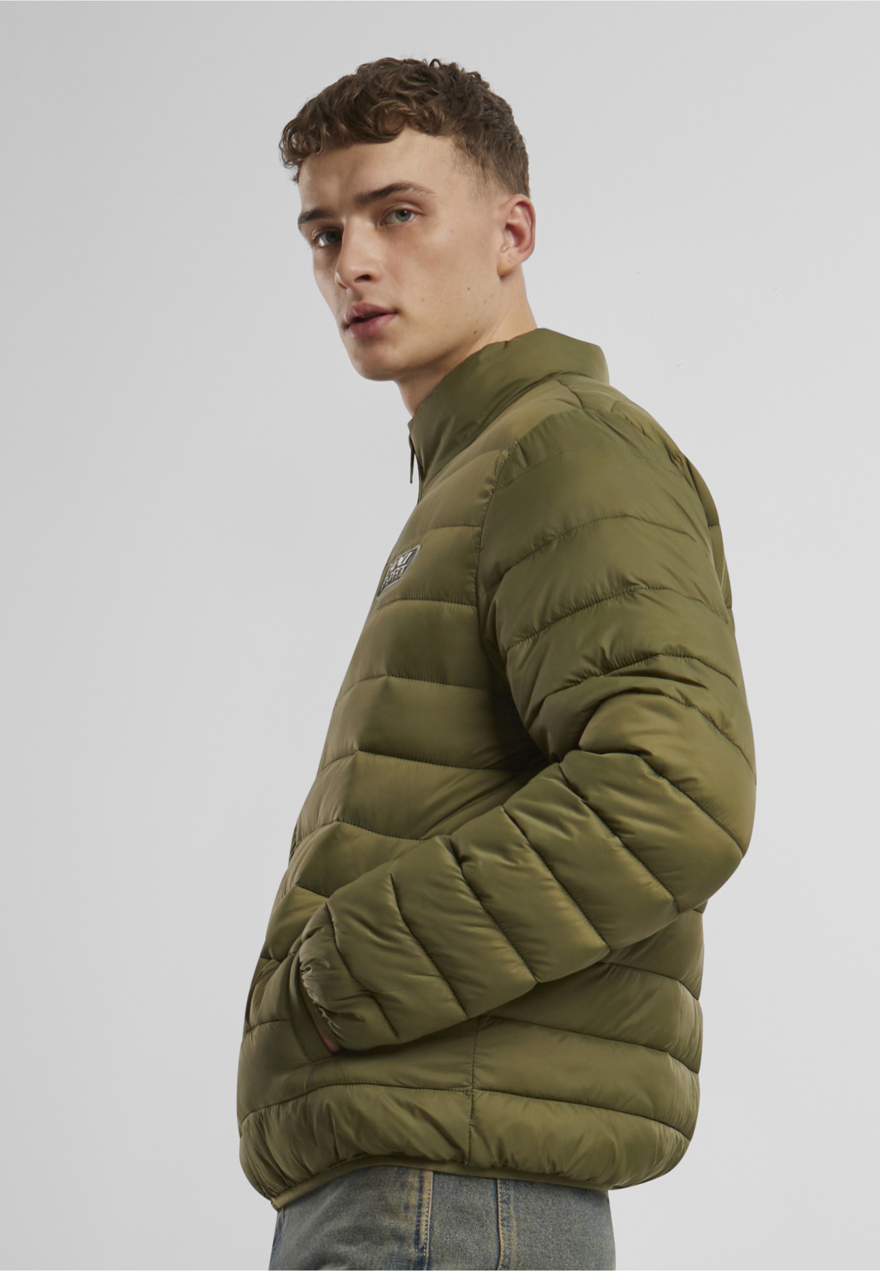 Karl Kani Winterjacke »Karl Kani Karl Kani Sport Patch Light Puffer Jacket« 1 Stk. tlg. ohne Kapuze