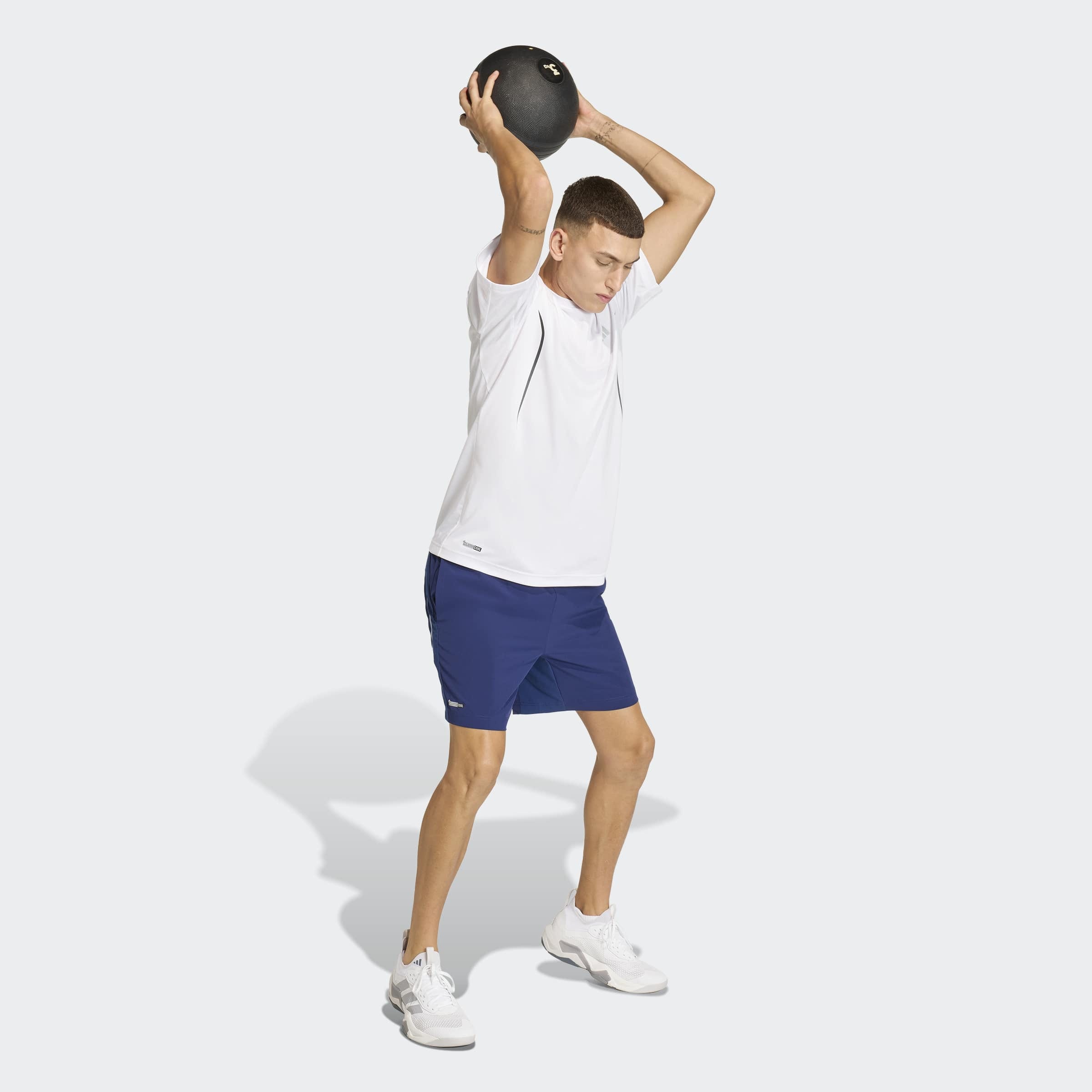 adidas Performance T-Shirt »TECH APPAREL« mit Rundhalsausschnitt, ohne Verschluss