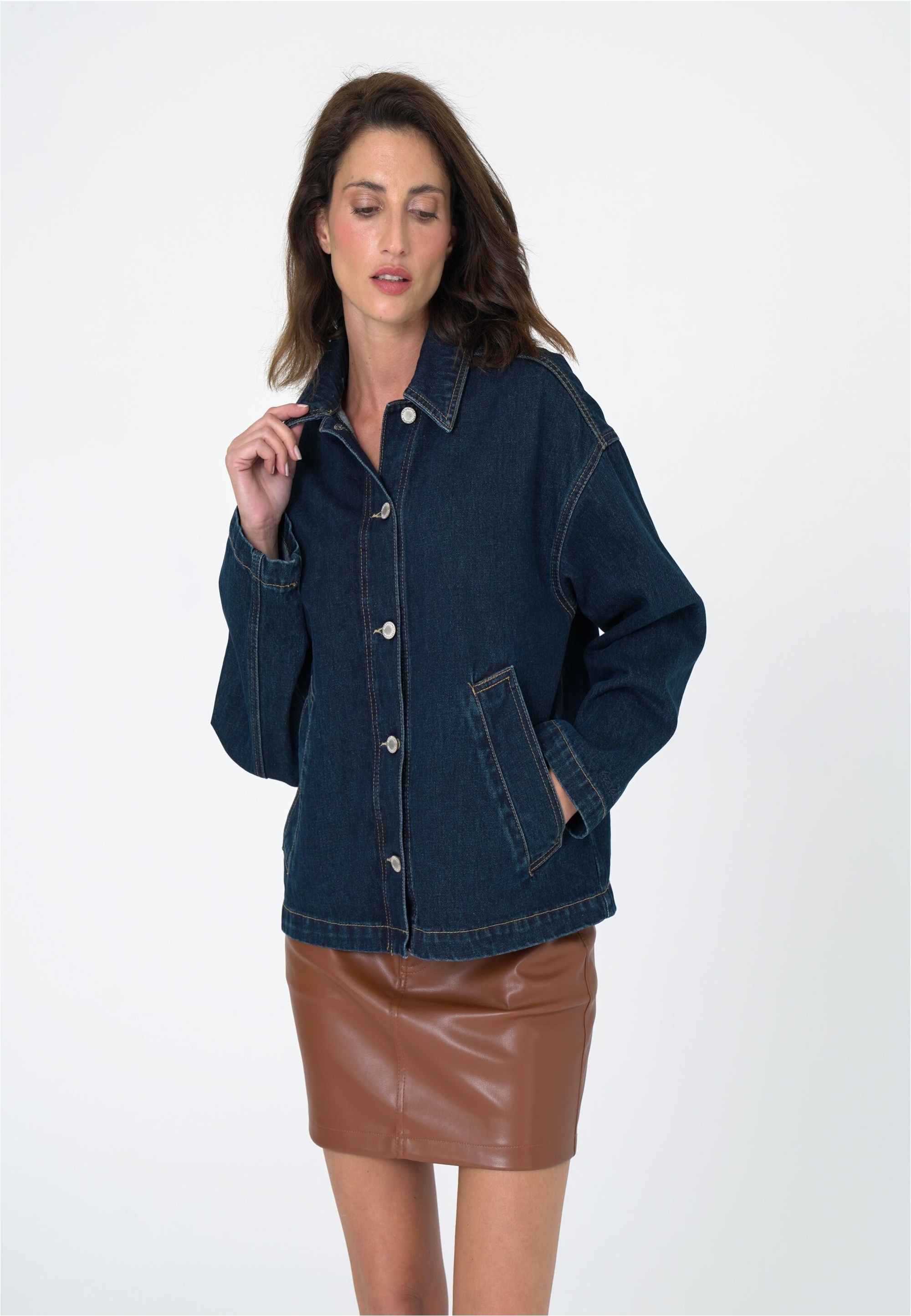 freshlions Jeansjacke »Carolina«, in klassisch modernem Design