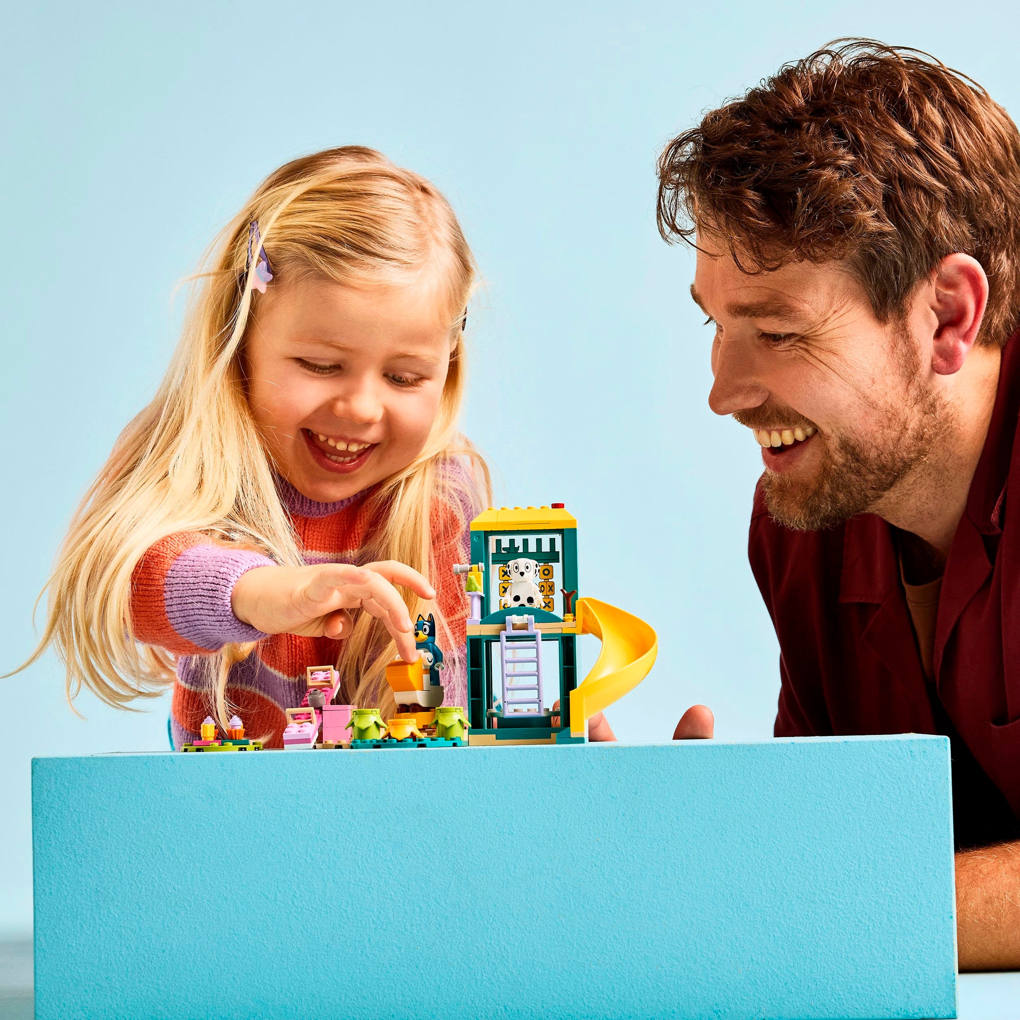 LEGO® Konstruktionsspielsteine »Bluey und Chloe auf dem Spielplatz (11201), LEGO Bluey«, (104 St.), Made in Europe
