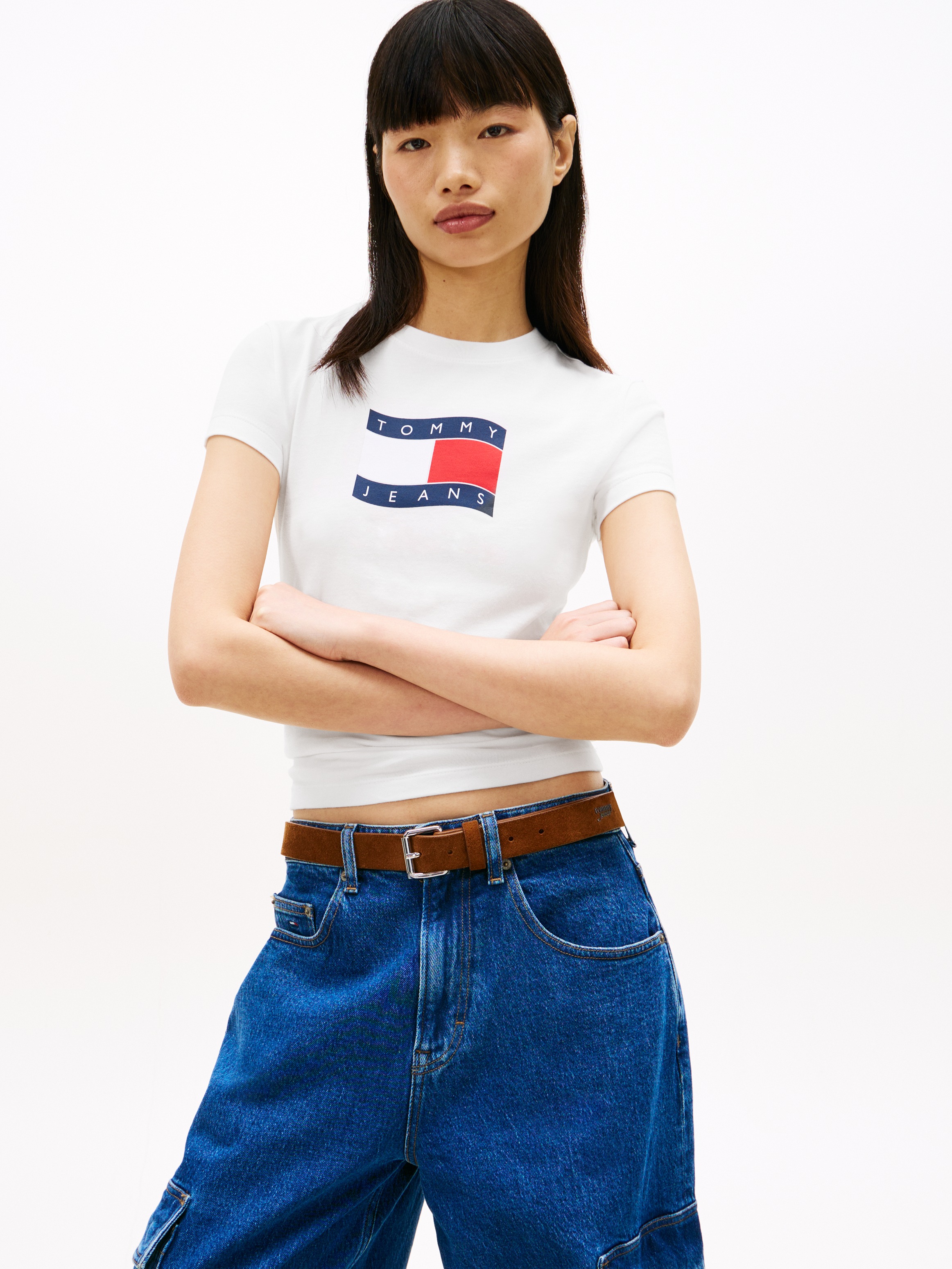 Tommy Jeans T-Shirt »TJW SLIM WAVY FLAG TEE EXT« mit Rundhalsausschnitt