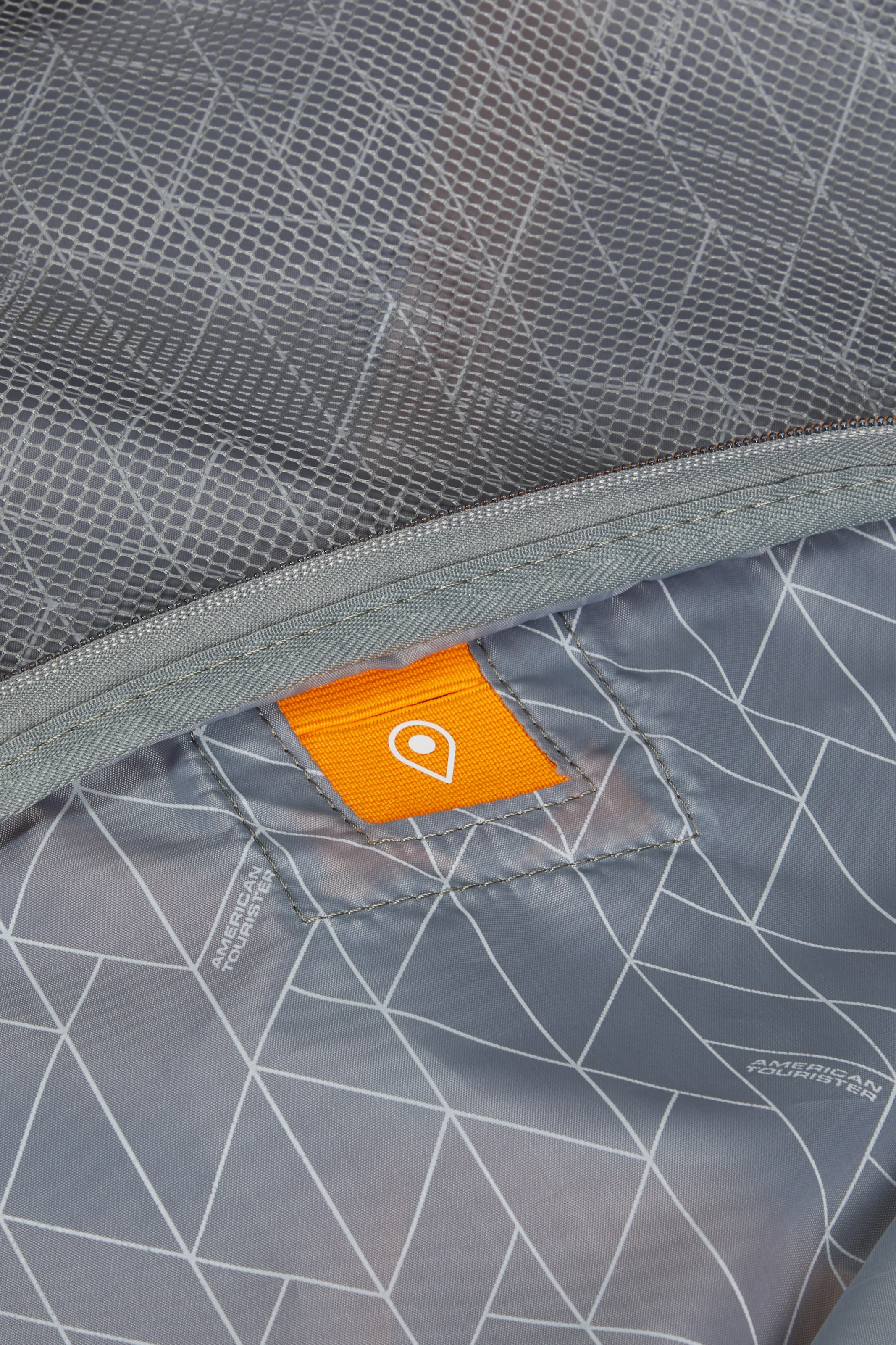 American Tourister® Hartschalen-Trolley »FASTFORWARD, verschiedene Größen und Farben«, 4 Rollen, Hartschalen-Koffer personalisierbar TSA-Schloss Volumenerweiterung