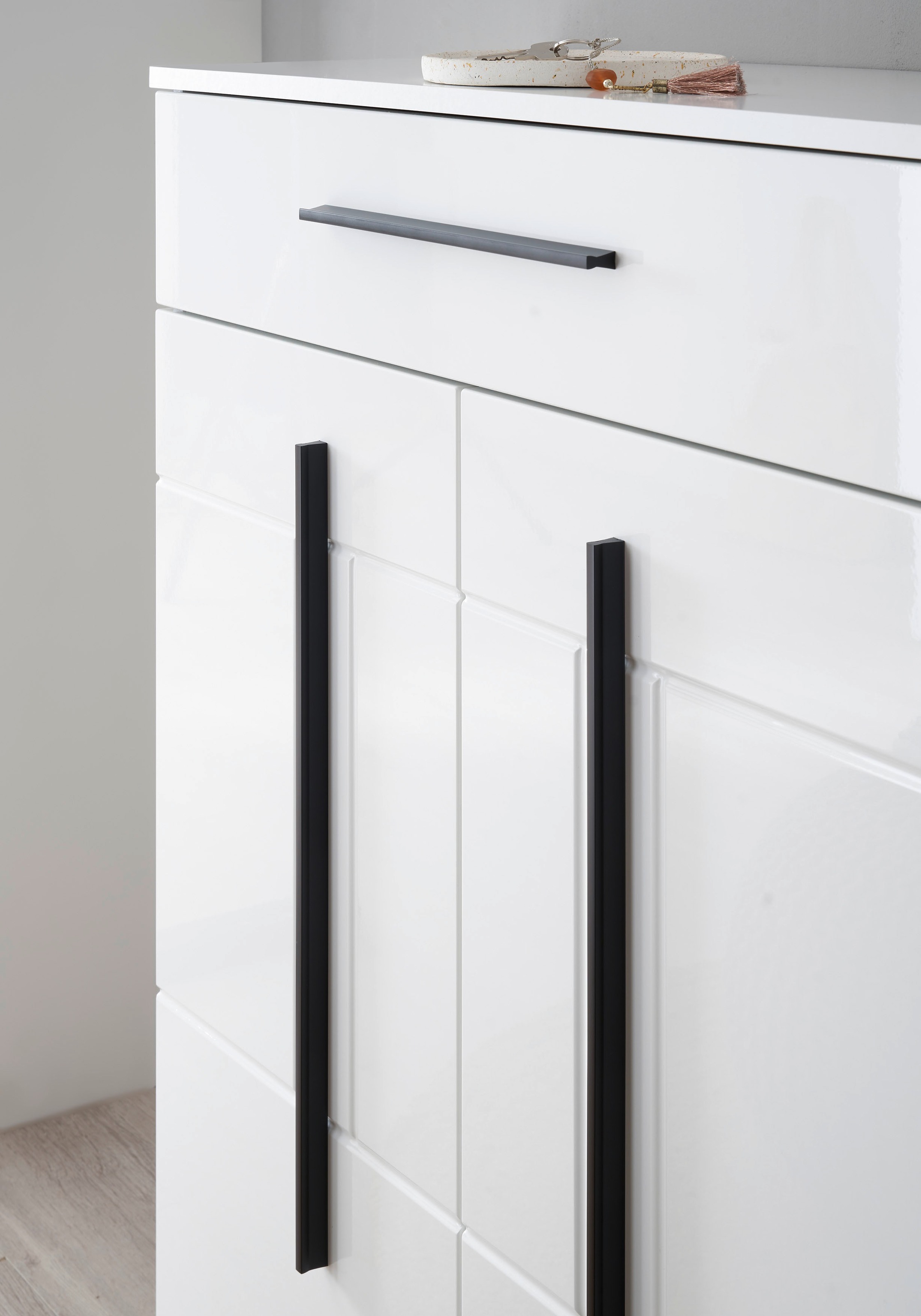 Home affaire Garderobenschrank »Cantara, Schrank in zwei Farben, modernes Sideboard, Kommode« vielseitig einsetzbar, ausreichend Stauraum, 80 cm breit