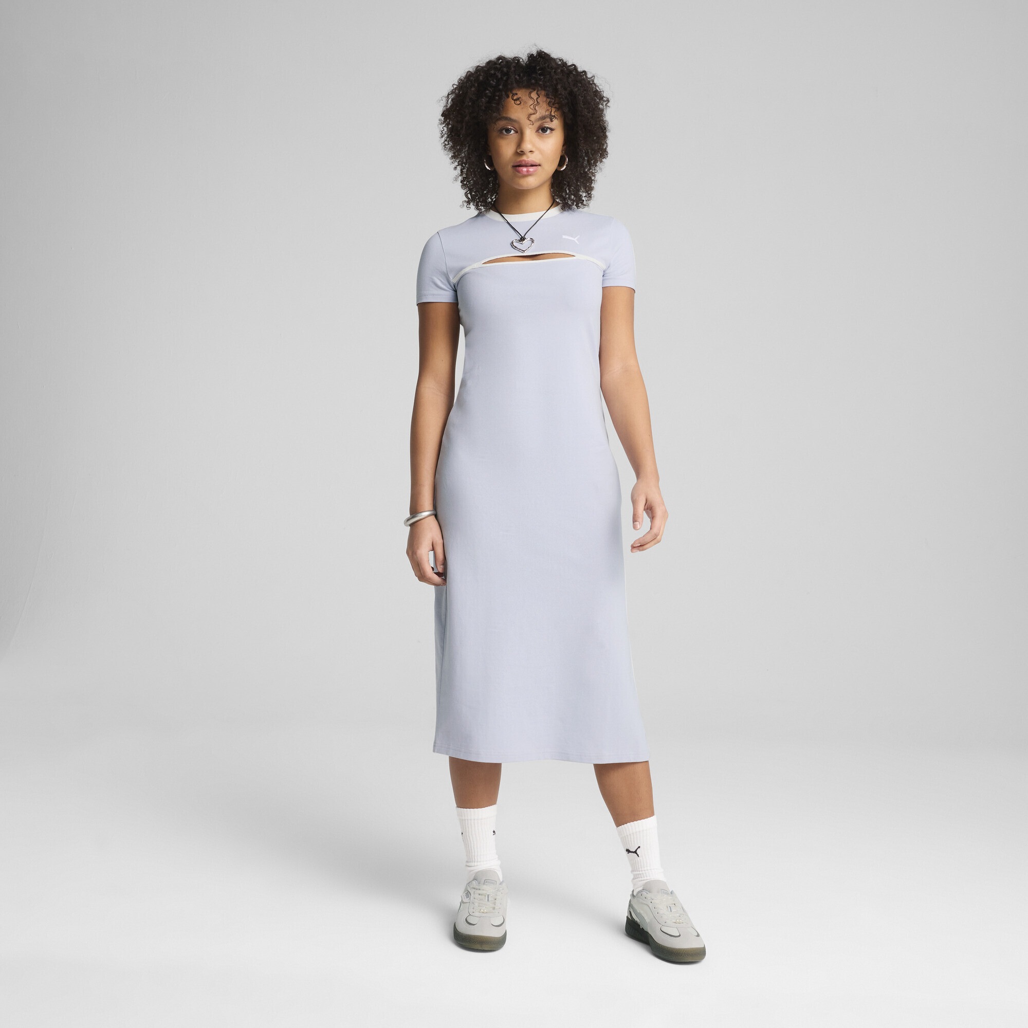 PUMA Sweatkleid »WARDROBE ESS Midikleid mit Cut-out Damen«