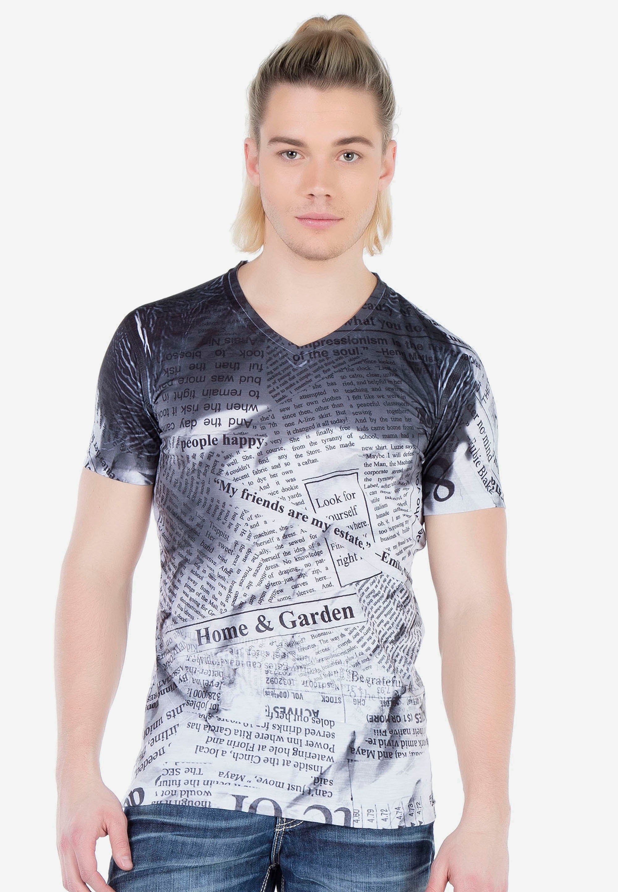 Cipo & Baxx T-Shirt, mit V-Ausschnitt und All-Over-Print