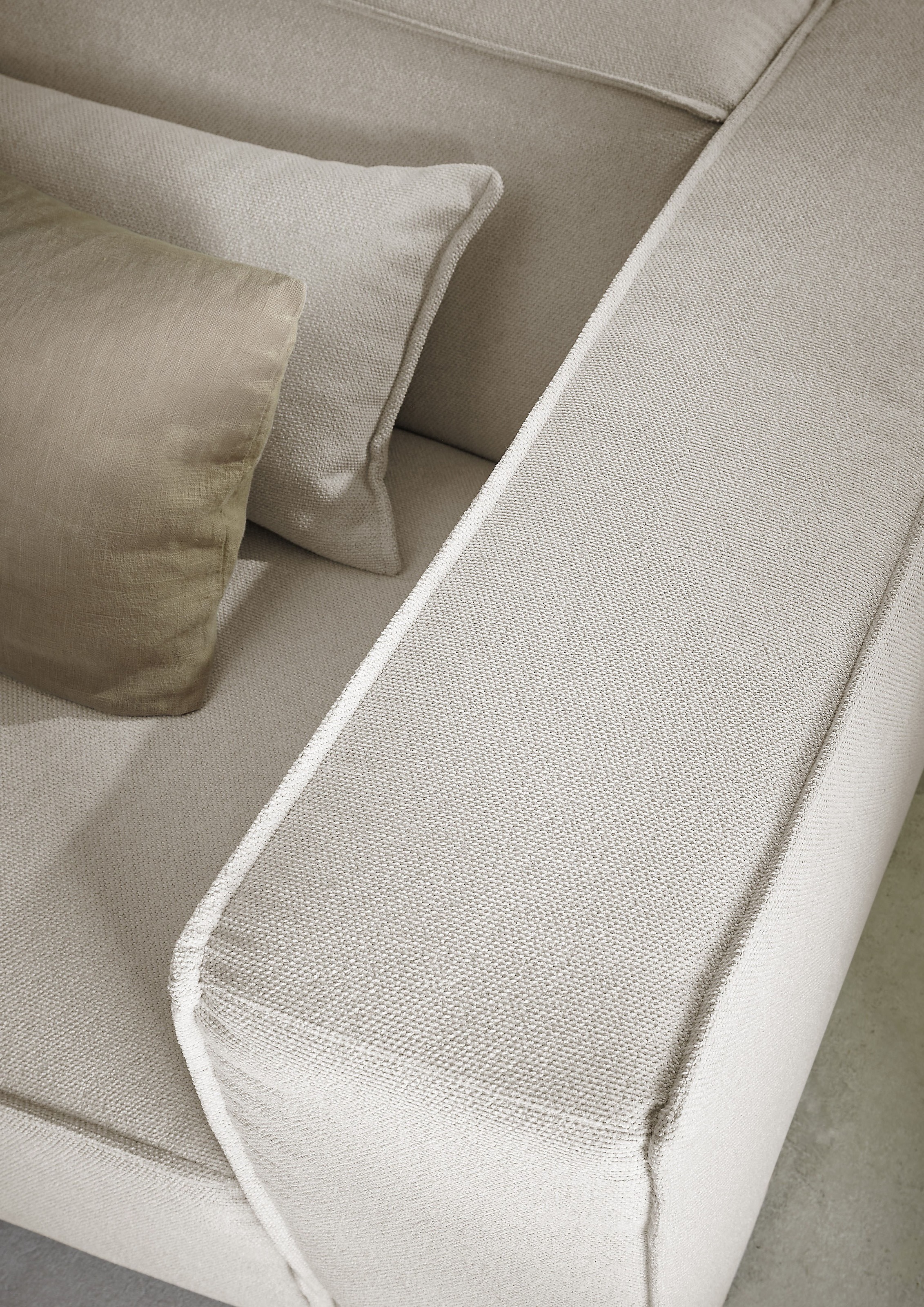 LeGer Home by Lena Gercke Ecksofa »PIARA mit Kedernaht in Cord oder Leinenoptik, moderne Couch in L-Form«, wahlweise Ottomane rechts/links, schwarze Füße, bequemer Sitzkomfort