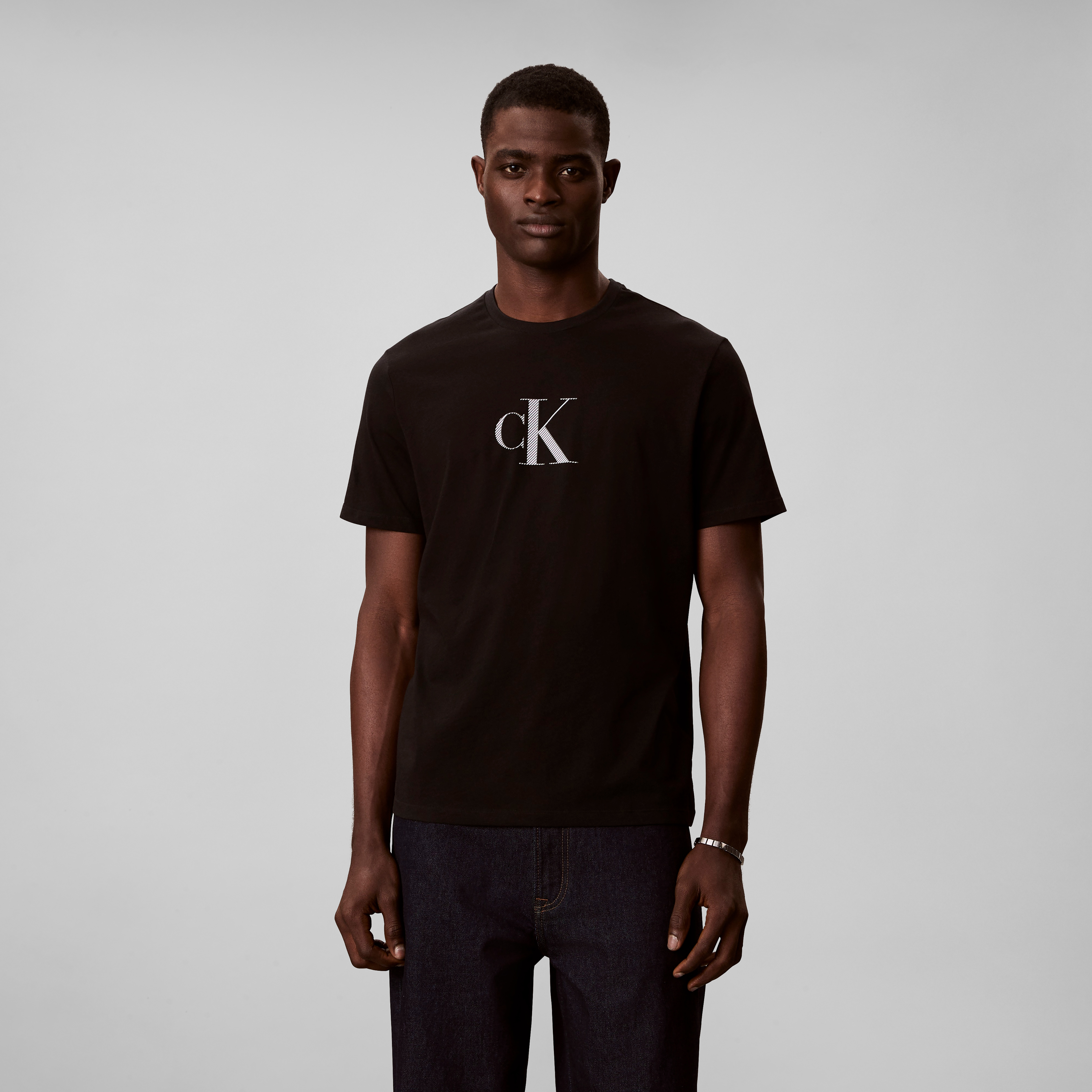 Calvin Klein T-Shirt "SS 30S DISTRESS MONOGRAM GRAPHIC" Regular fit mit Logodruck