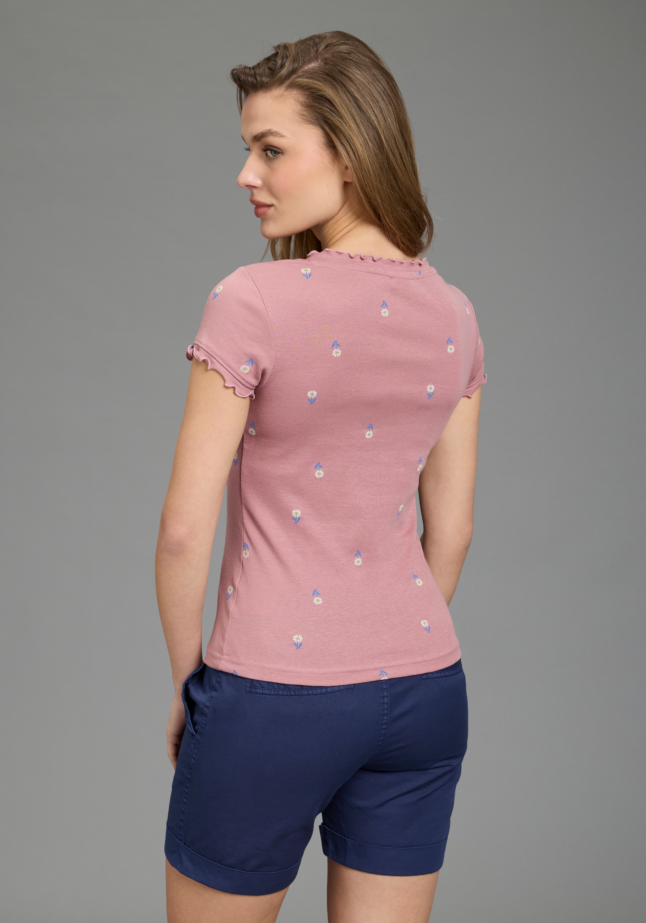 KangaROOS Kurzarmshirt kurzärmelig,  figurbetont,  aus Baumwolle