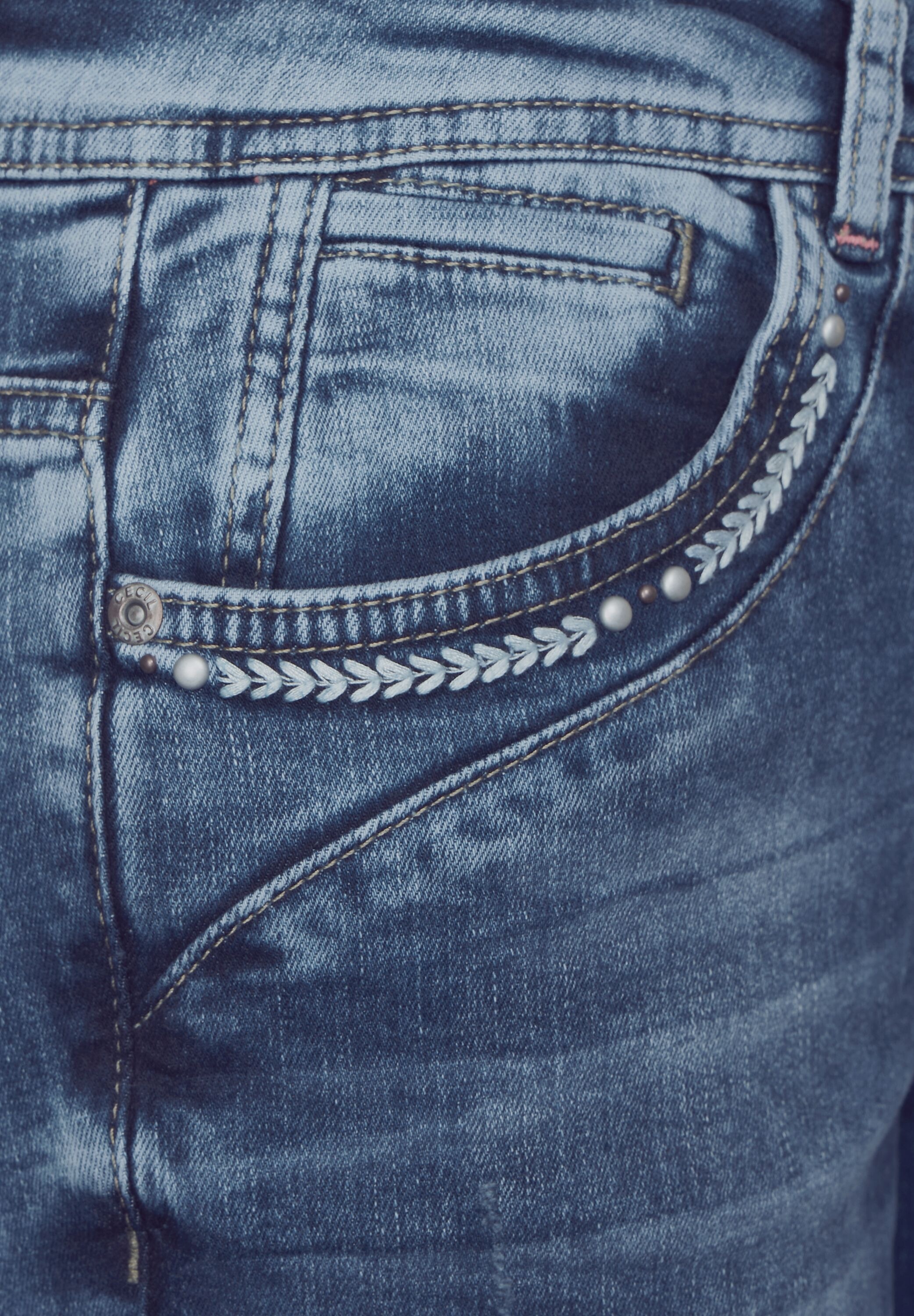 Cecil Comfort-fit-Jeans, mit dekorativen Nieten