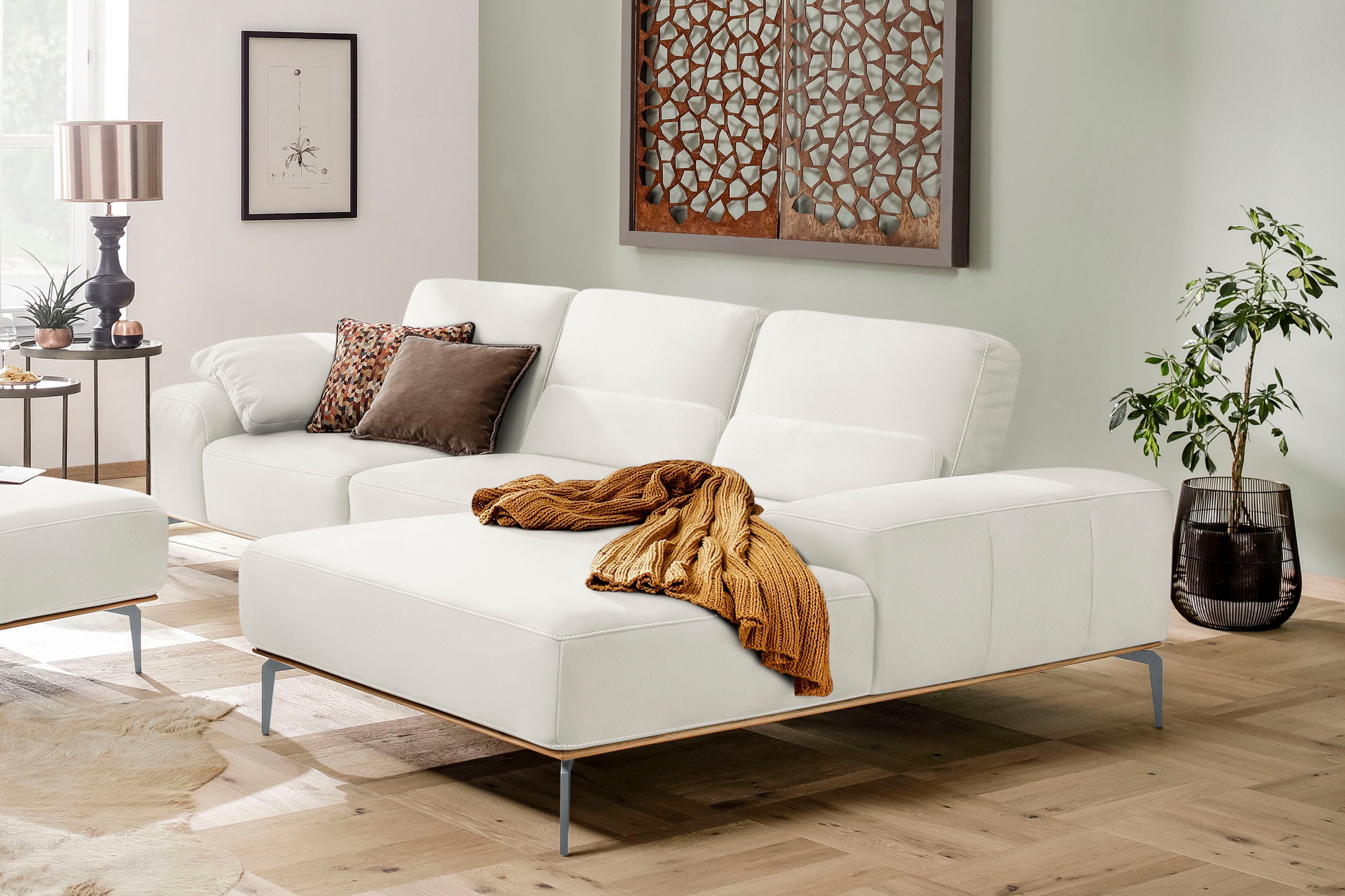 W.SCHILLIG Ecksofa "run, Designsofa mit tollem Sitzkomfort, bequem, Breite 299cm, L-Form" mit elegantem Holzsockel, Füße in Silber matt, Breite 299 cm