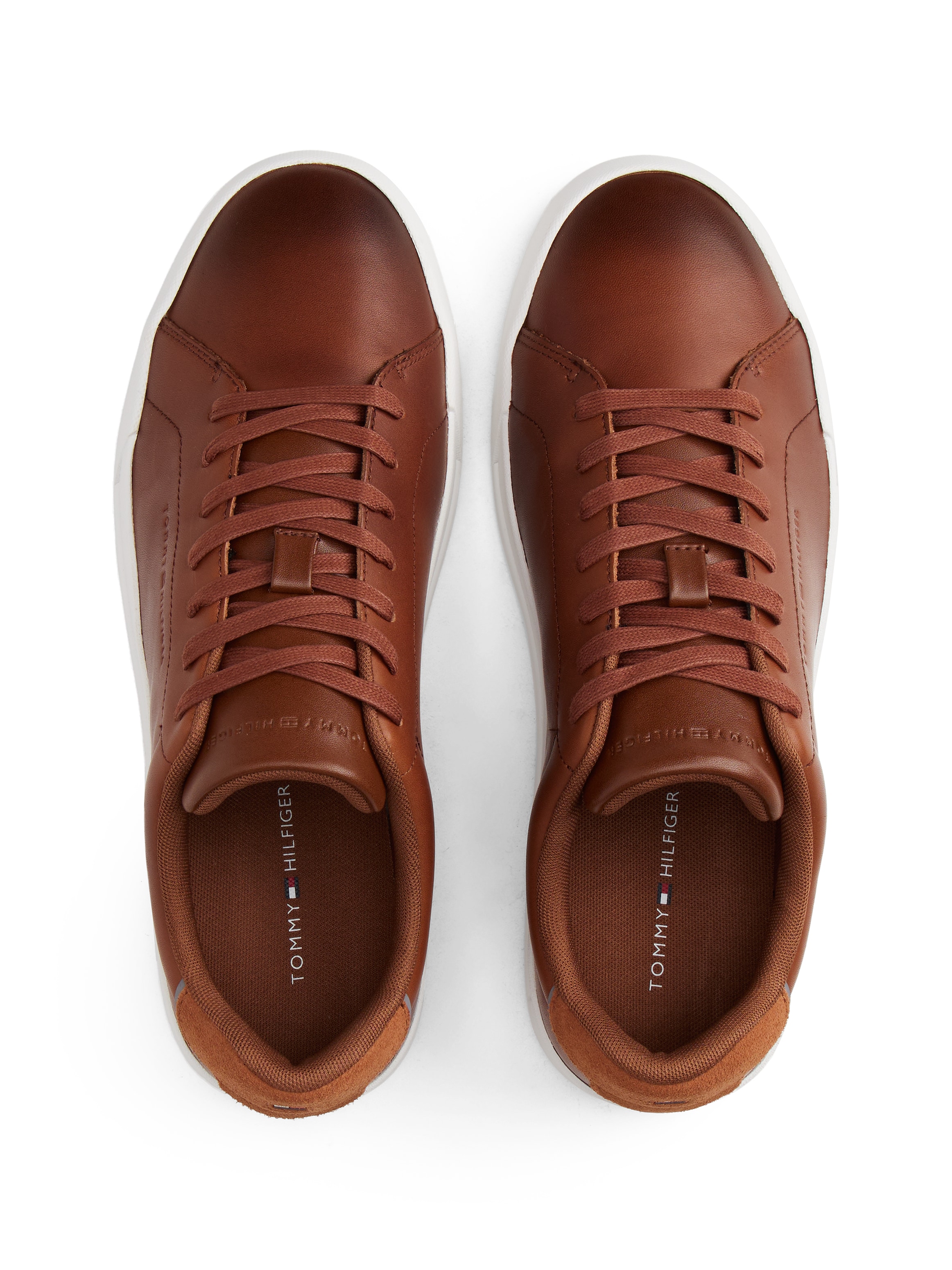 Tommy Hilfiger Sneaker »TH COURT CORE COGNAC«, Freizeitschuh, Halbschuh, Schnürschuh im coolen Used Look