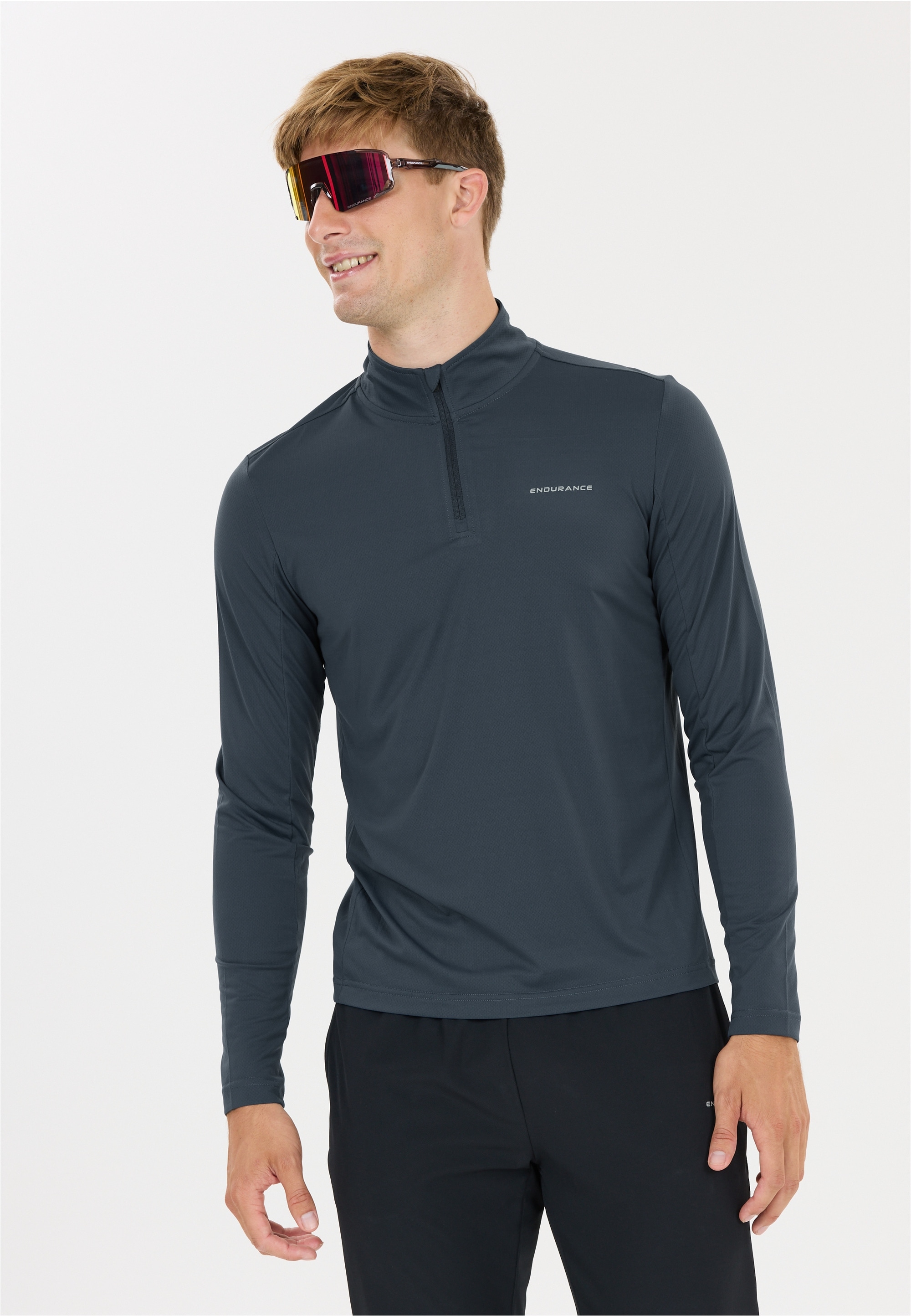 ENDURANCE Funktionsshirt "Omais" mit 4-Wege-Stretch günstig online kaufen