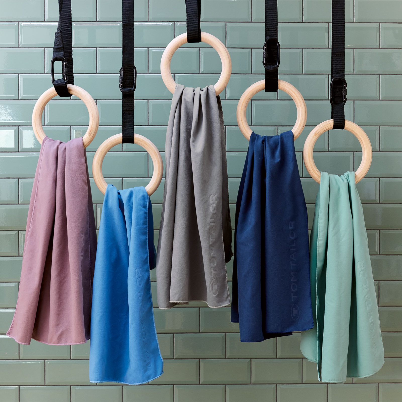 TOM TAILOR HOME Sporthandtuch "Fitnesstuch COLOR BATH" Logo Prägung, Mikrof günstig online kaufen