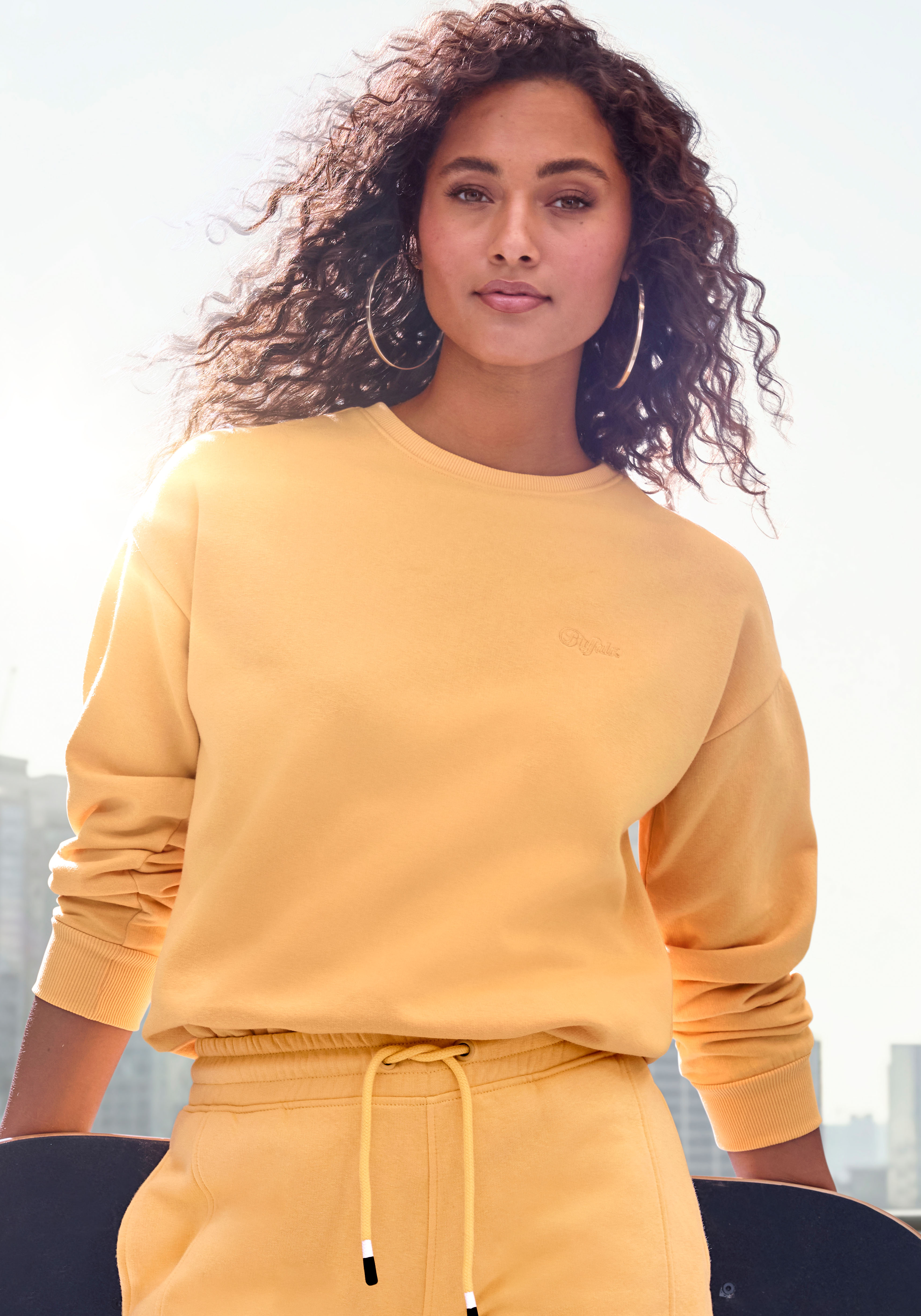 Thumbnail - Buffalo Sweater, mit toller Stickerei auf der Rückseite