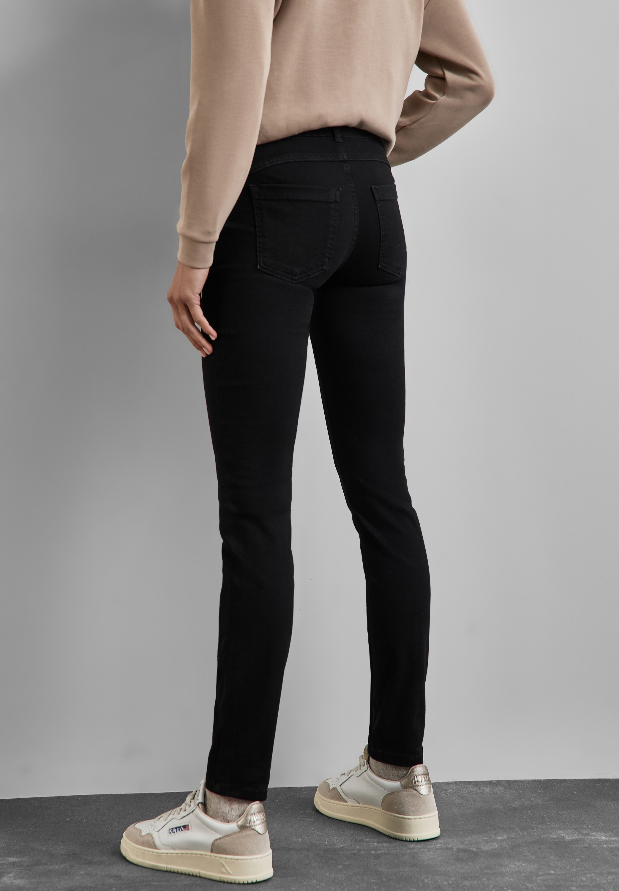 STREET ONE Siauri džinsai High Waist