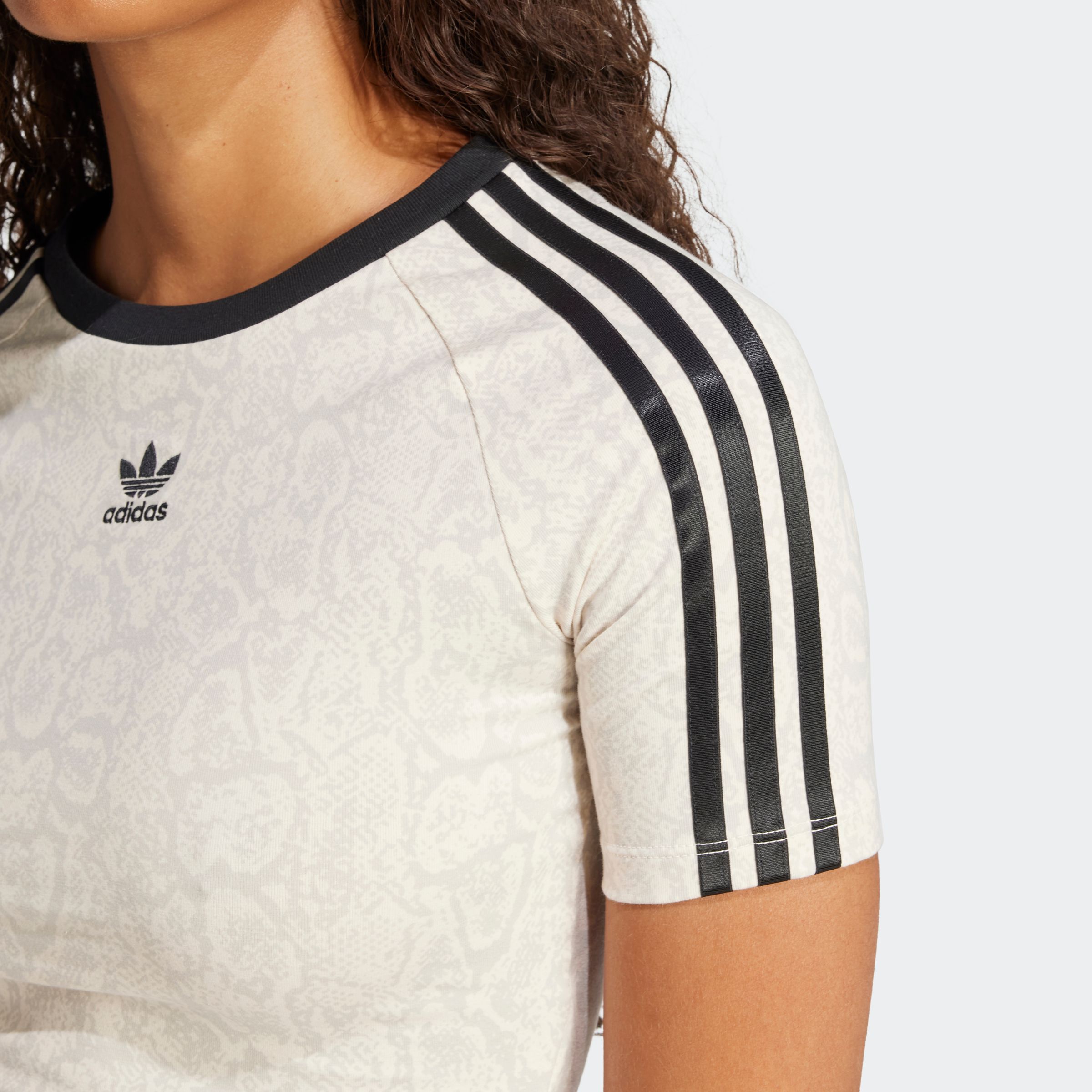 Thumbnail - adidas Originals T-Shirt "SNAKE BABY TEE"