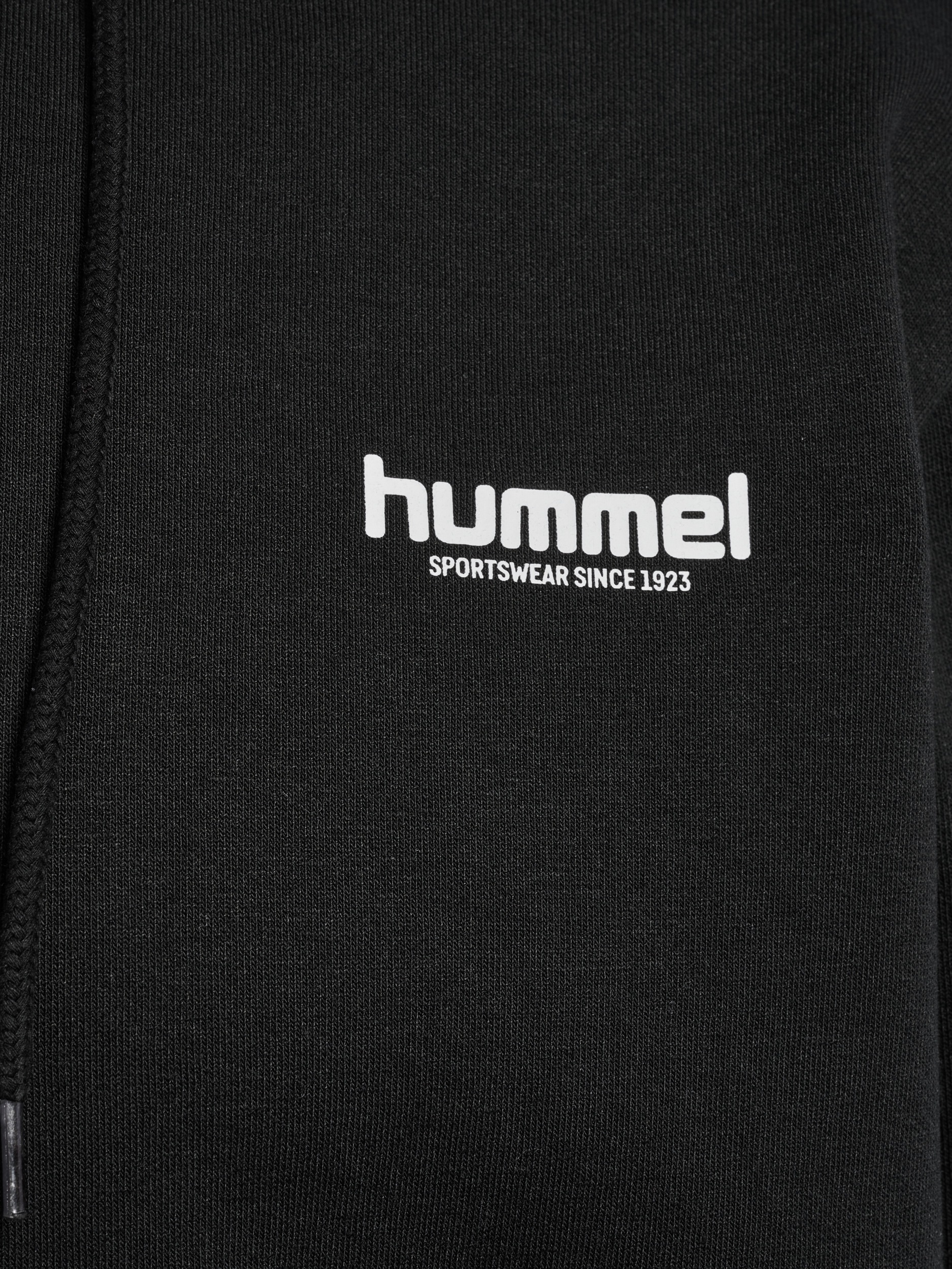 hummel Kapuzensweatshirt »HMLLEGACY 2.0 ZIP HOODIE«, sportlicher Schnitt, für vielseitige Aktivitäten, mit Kapuze
