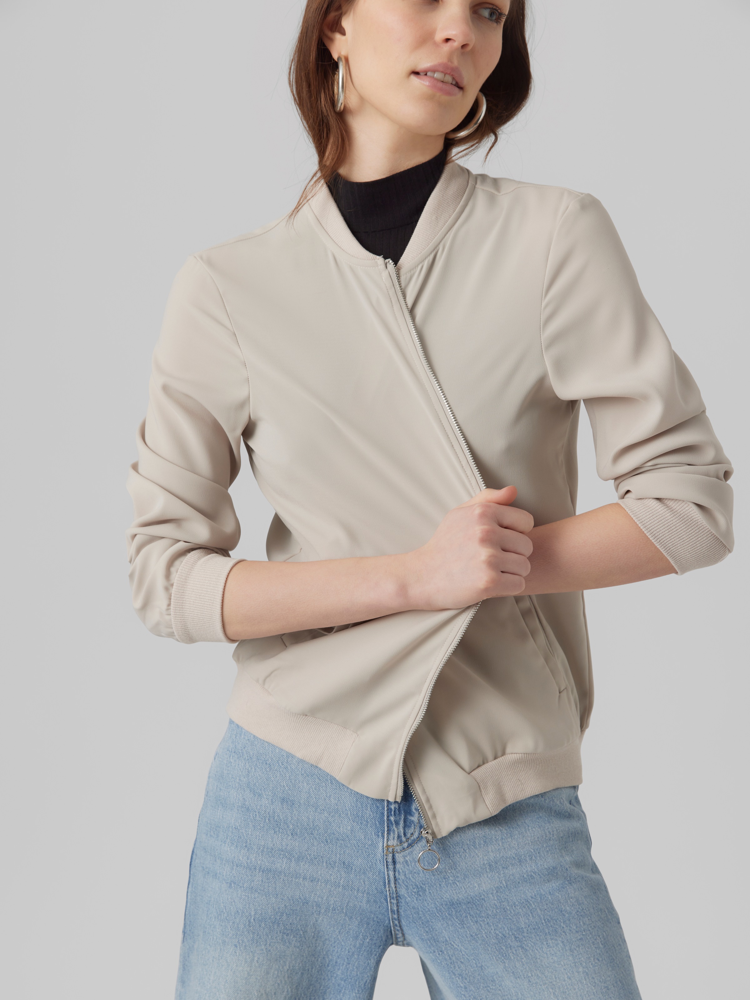 Vero Moda Bomberjacke "VMCOCO L/S BOMBER NOOS", in modisch kurzer Form günstig online kaufen