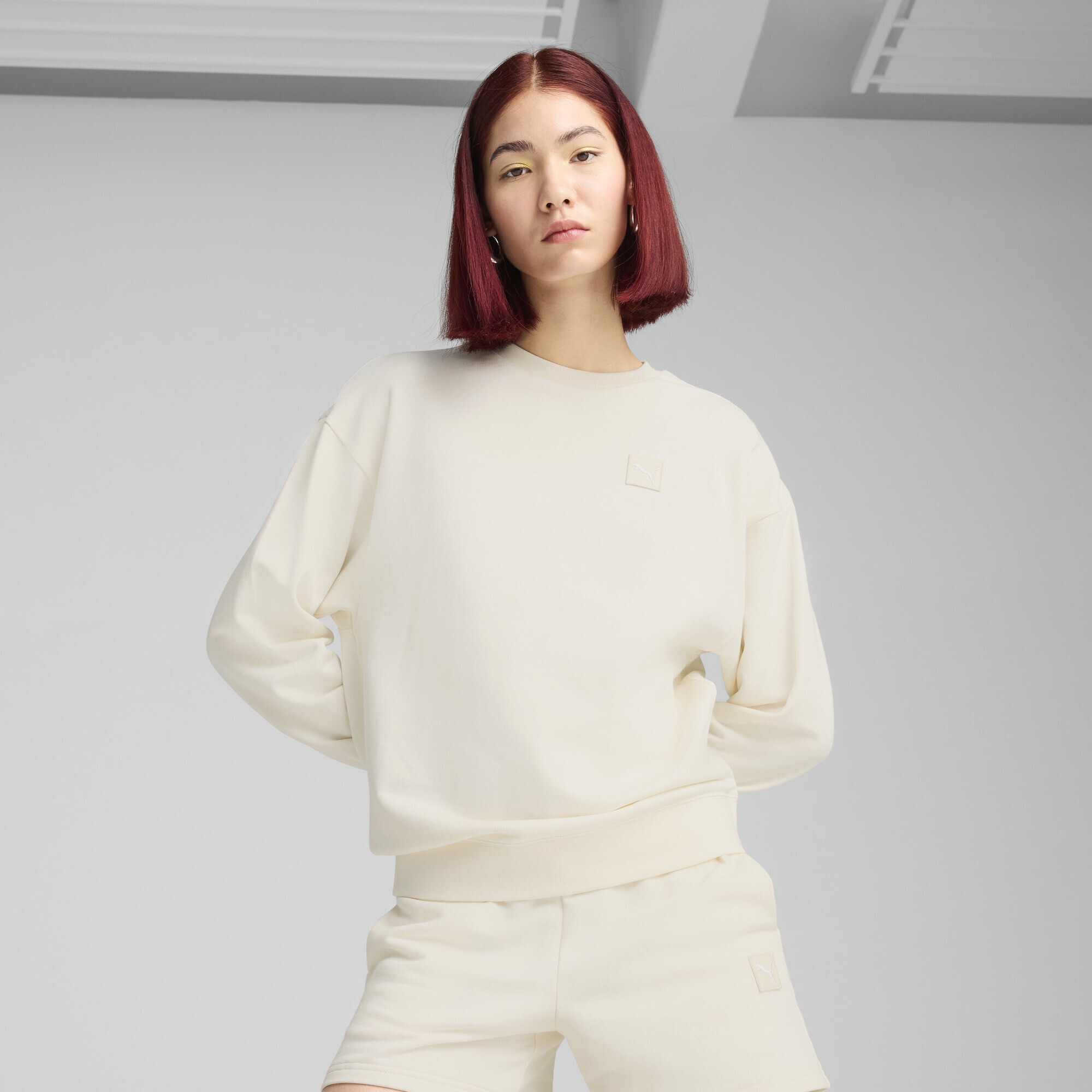 PUMA Sweatshirt »ESS ELEVATED Bequemer Crewneck Damen«