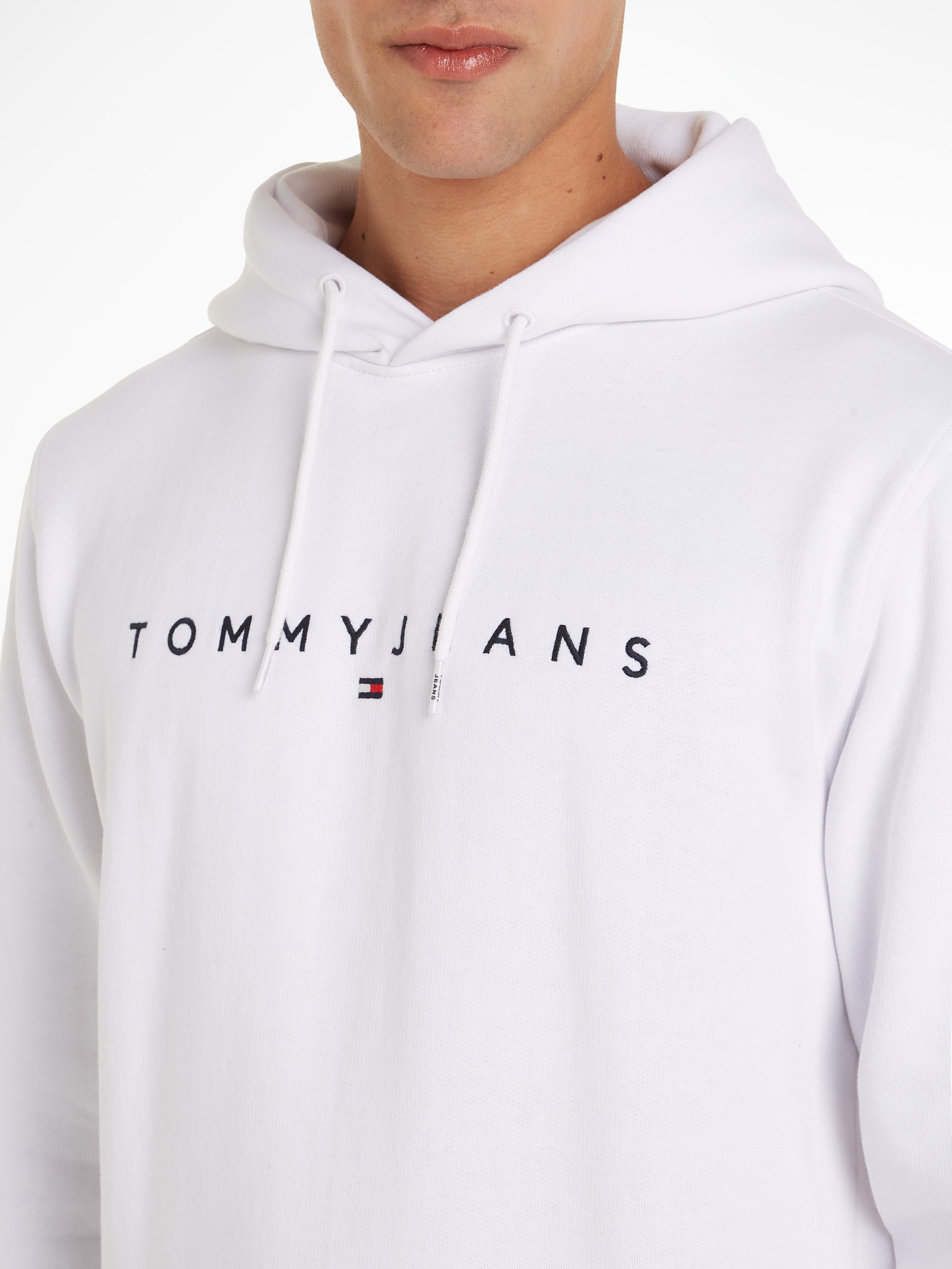 Tommy Jeans Kapuzensweatshirt »TJM REG LINEAR LOGO HOODIE EXT«, mit Kordel