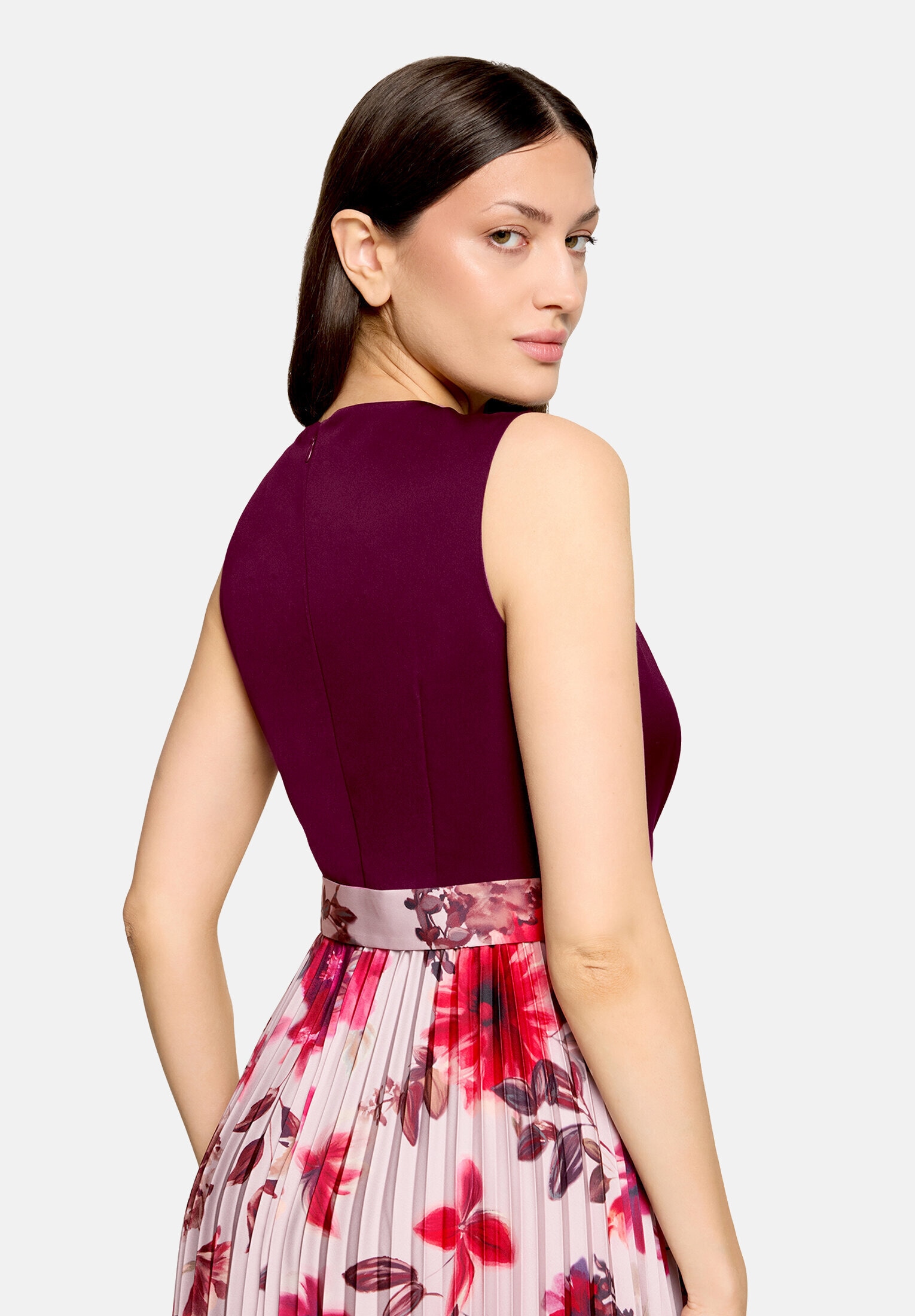 Vera Mont Cocktailkleid »Damen mit Plissee« Ohne Tasche