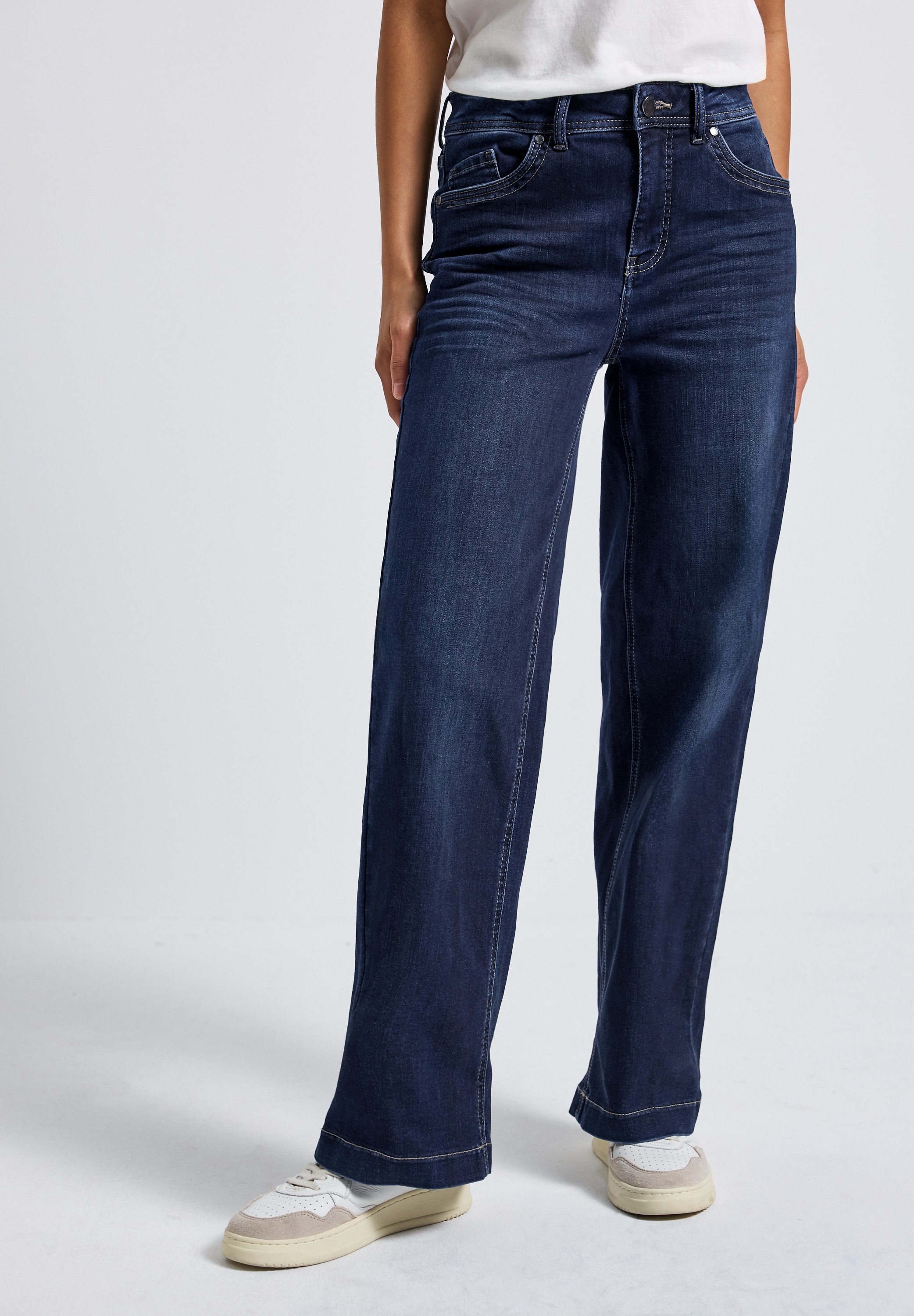 STREET ONE Loose-fit-Jeans, im Loose Fit