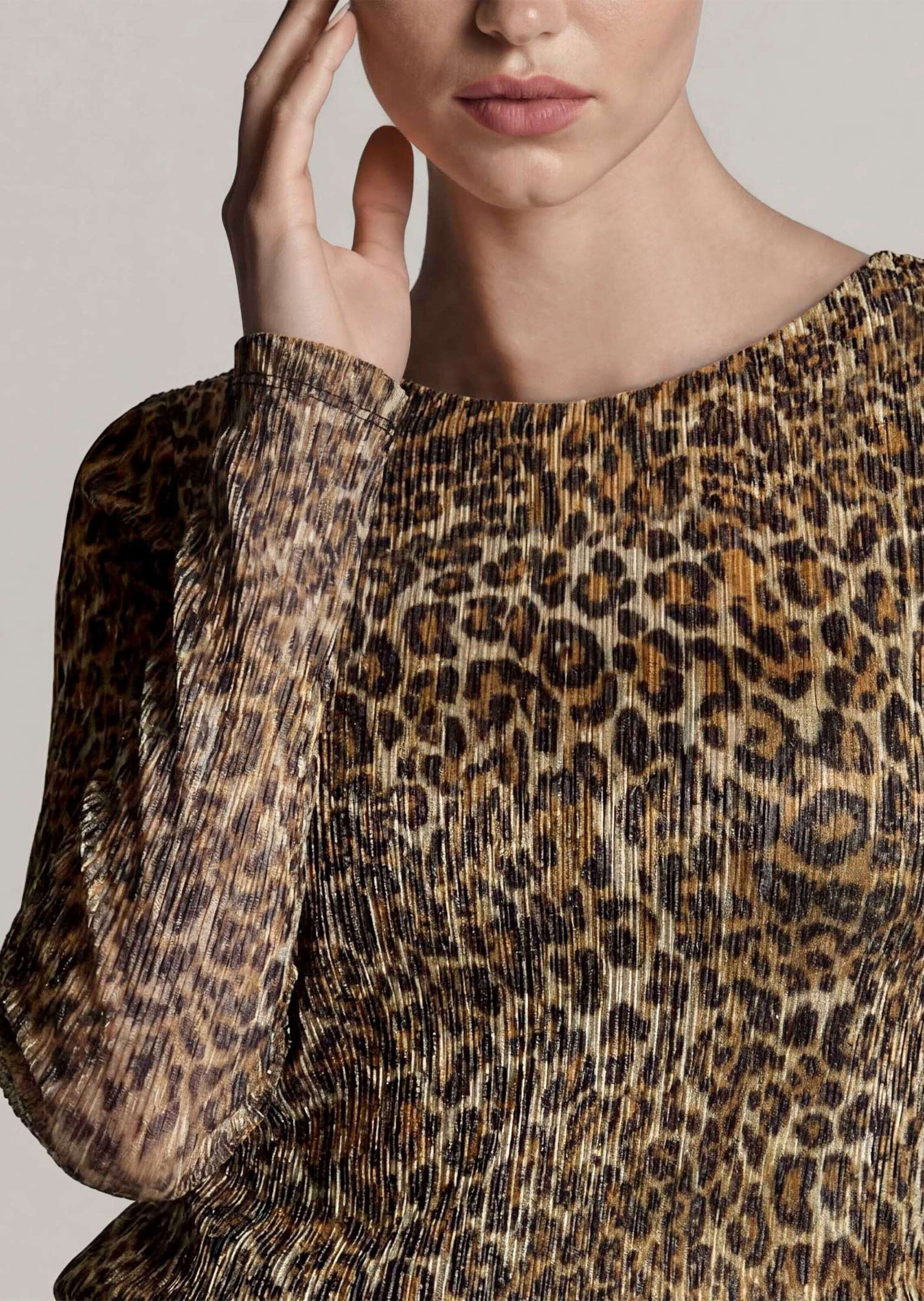 MADELEINE Langarmshirt »Shirt Plissiertes Leo-Shirt mit Glanzeffekt«