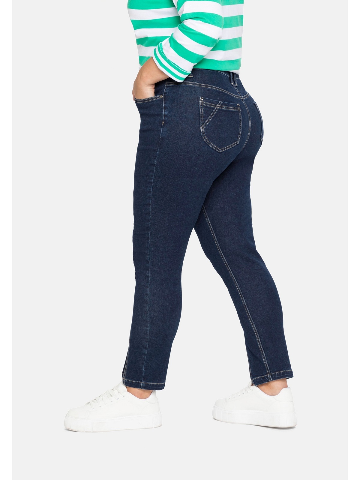 BAUR Stretch-Jeans Sheego Größen«, vorn Teilungsnaht online Ankle-Jeans mit »Große bestellen |