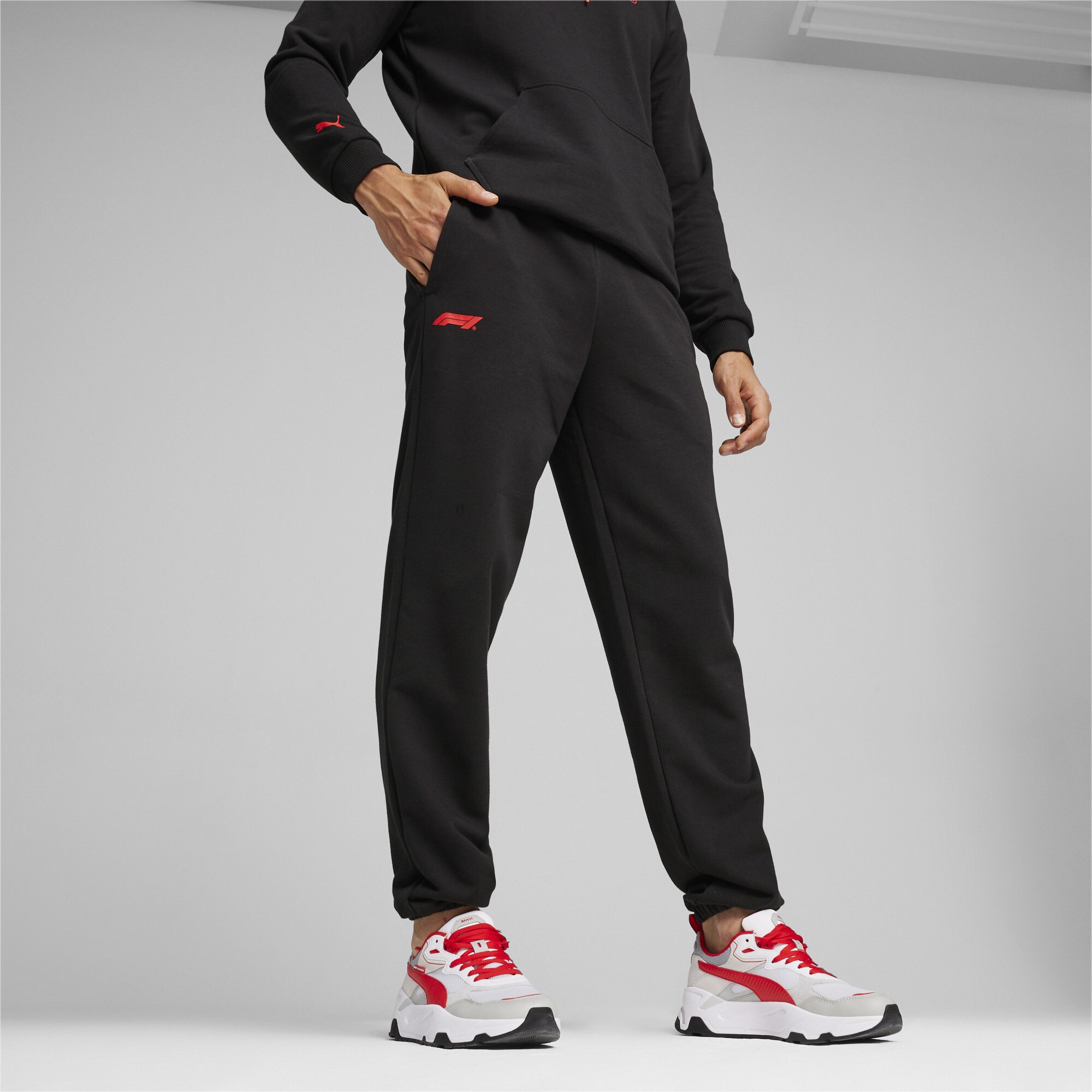 PUMA Sporthose »F1® ESS Motorsport Jogginghose Herren«