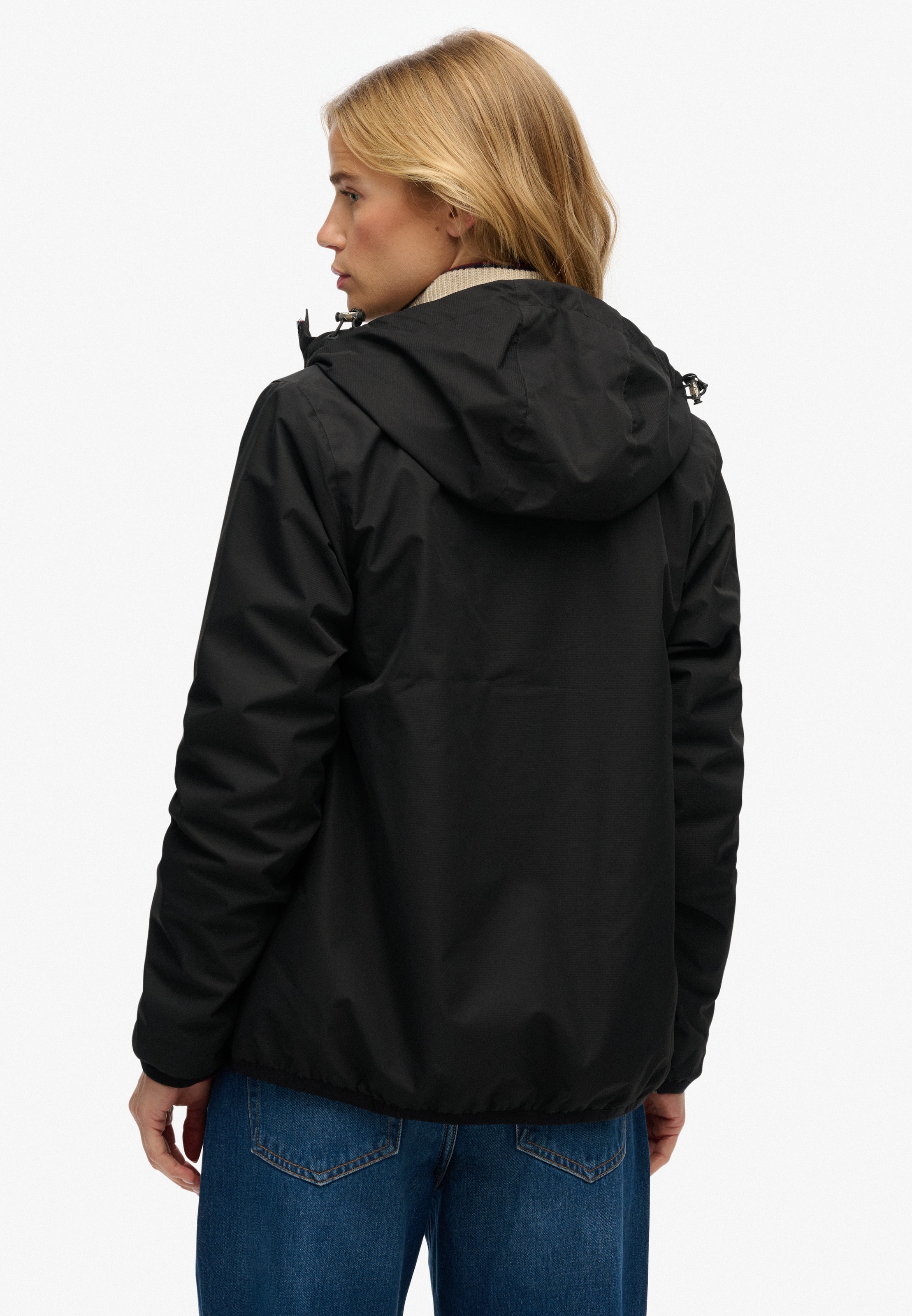 Superdry Outdoorjacke »ESSENTIAL TRI WINDBREAKER JKT« mit Kapuze Loose Fit, mit hochschließendem Kragen, aus Polyester