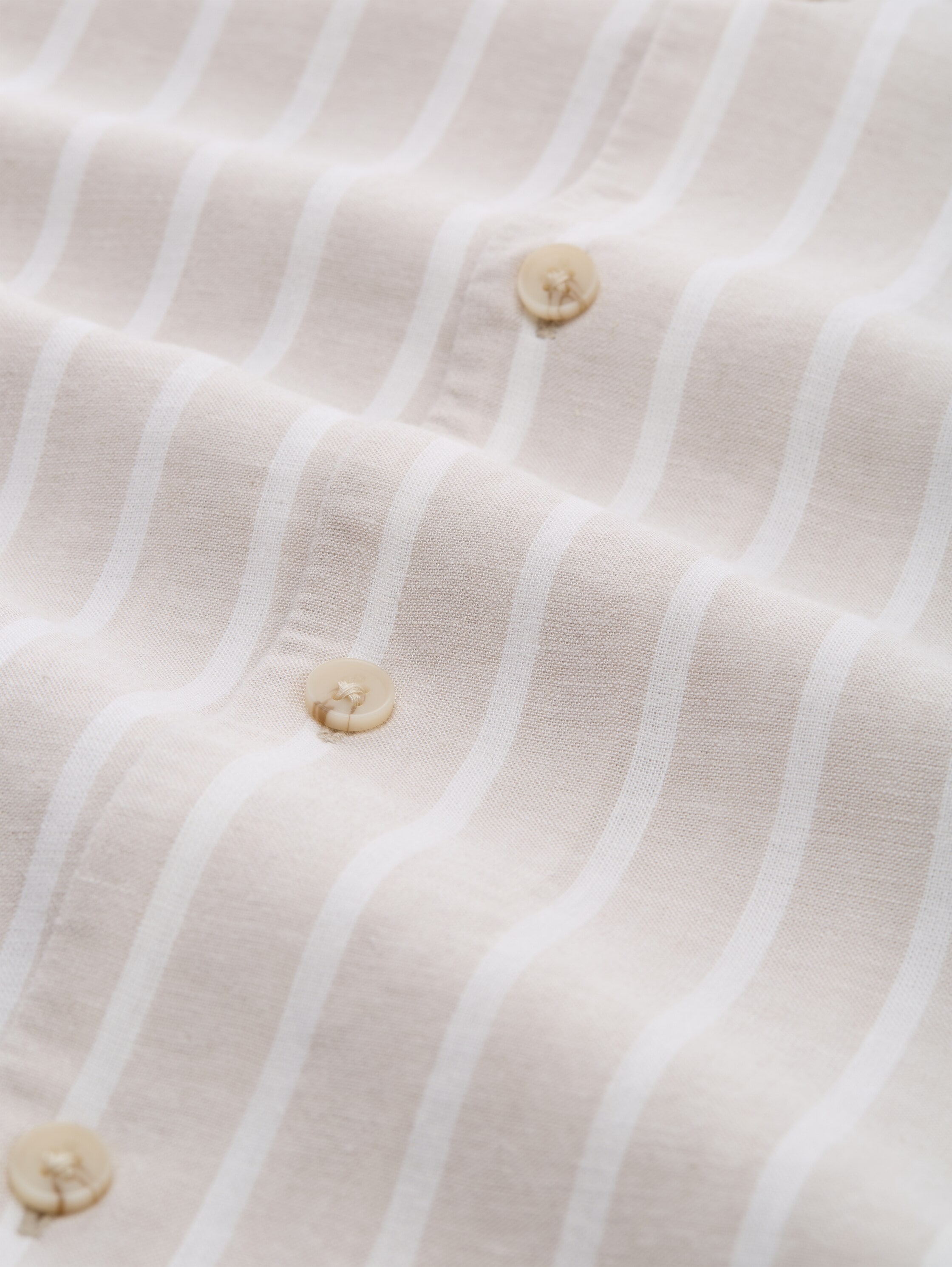 TOM TAILOR Denim Kurzarmshirt Sommerhemd im Streifen-Look und aus Viskose mit Leinen