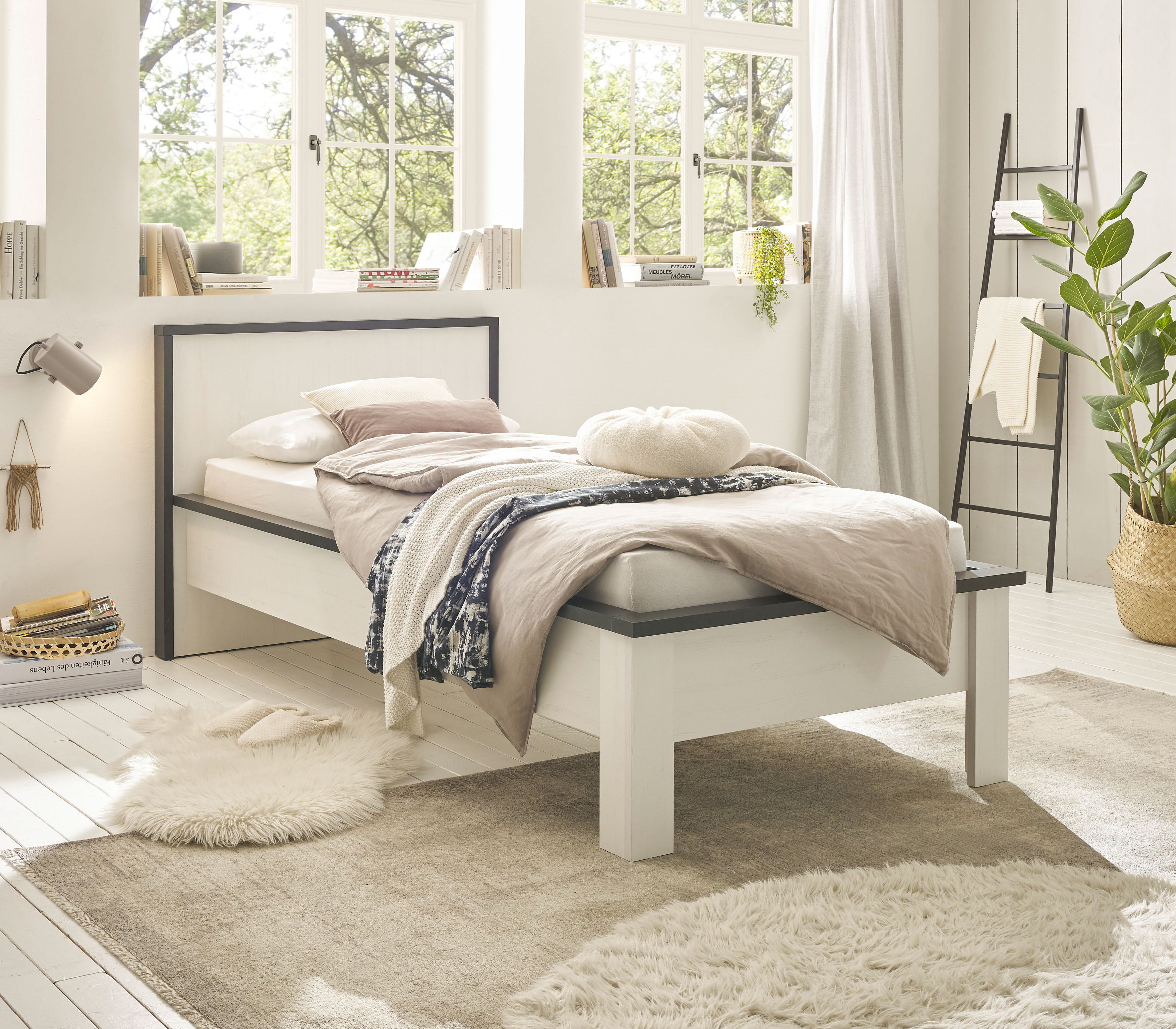 Home affaire "SHERWOOD Liegefläche 90/140 oder 180x200 cm" aus FSC-zertifiziertem Holzwerkstoff, rustikaler Landhausstil