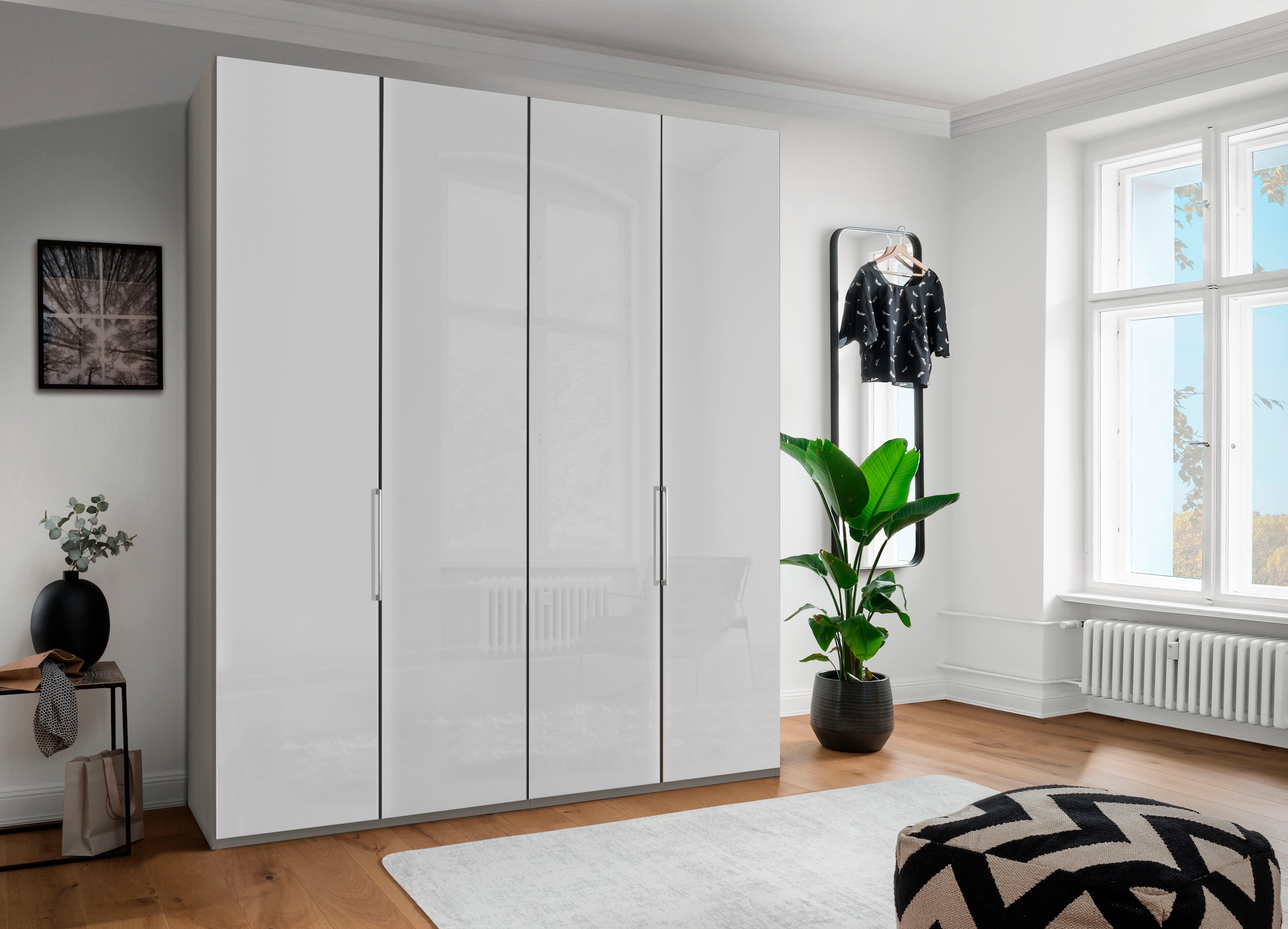 WIEMANN 1100000002199 "Monaco" mit Glasfront sowie hochwertigen Beschlägen