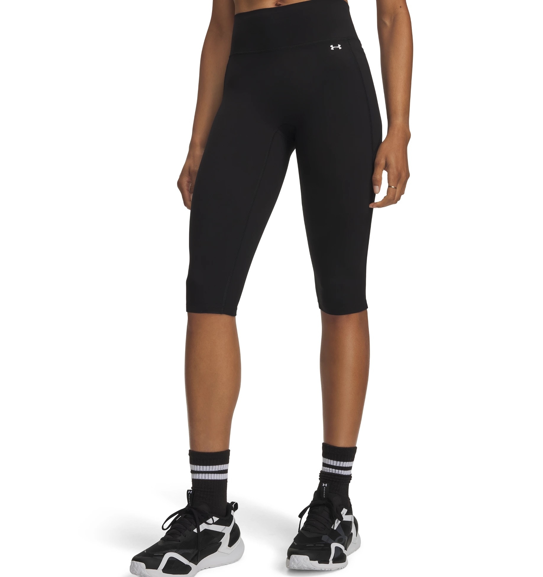 Under Armour Caprihose "MOTION CAPRI" Capri-Länge, sportlicher Stil, mit Elasthan-Anteil, aus Polyester