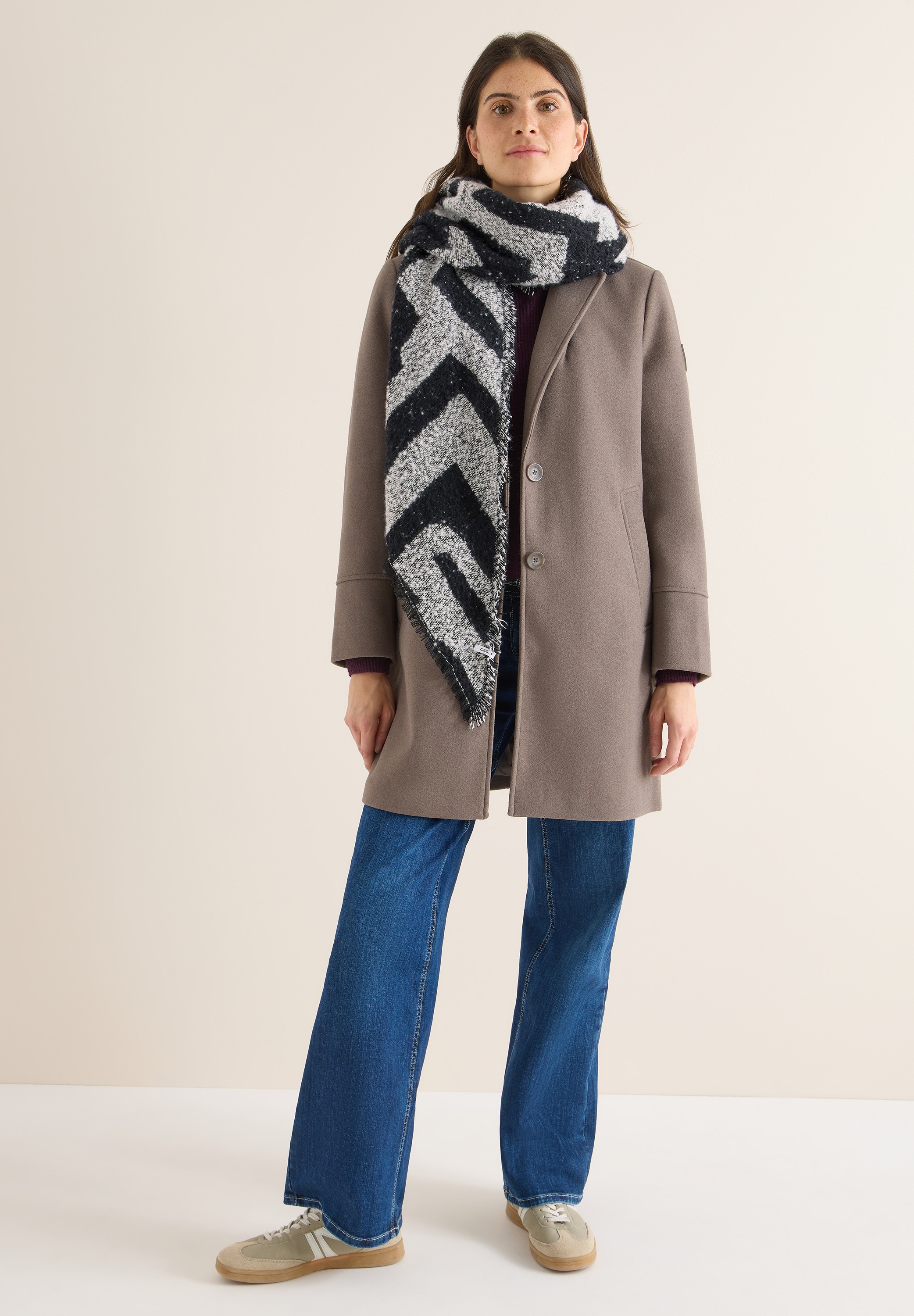 Cecil Halstuch mit grafischem Muster