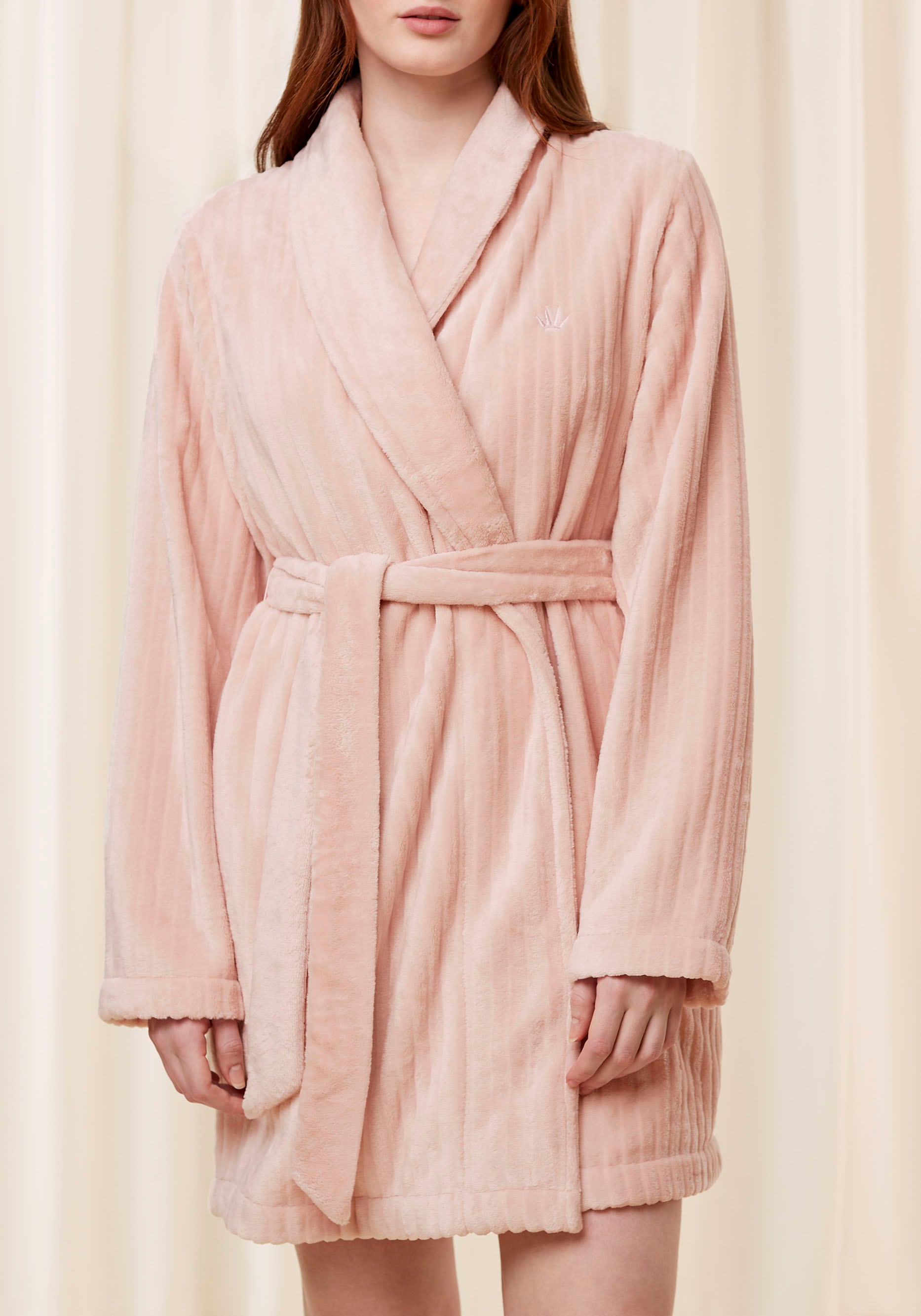Triumph Damenbademantel »Robes Fleece Robe 3/4«, (mit Gürtel), Bademantel mit Schalkragen