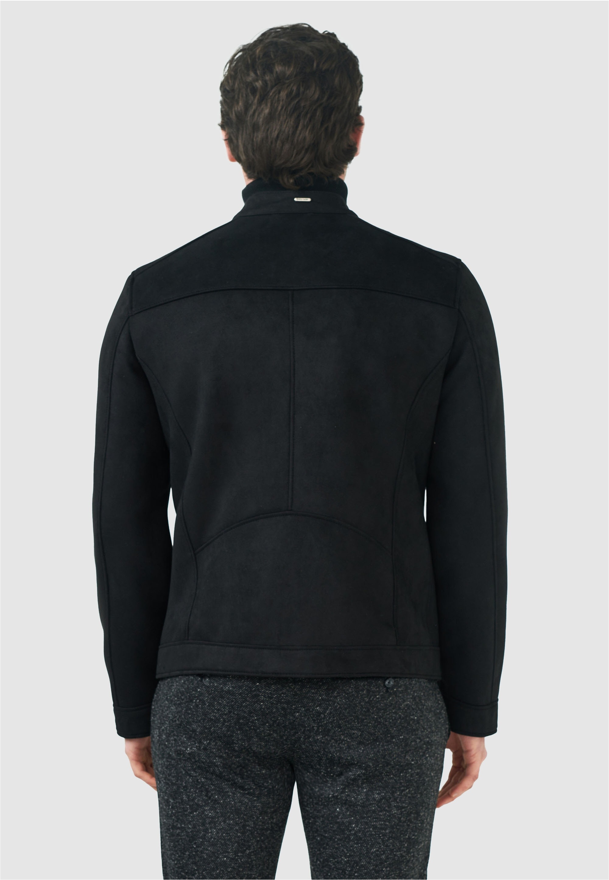 Pierre Cardin Outdoorjacke, Mit schönen Ziernähten