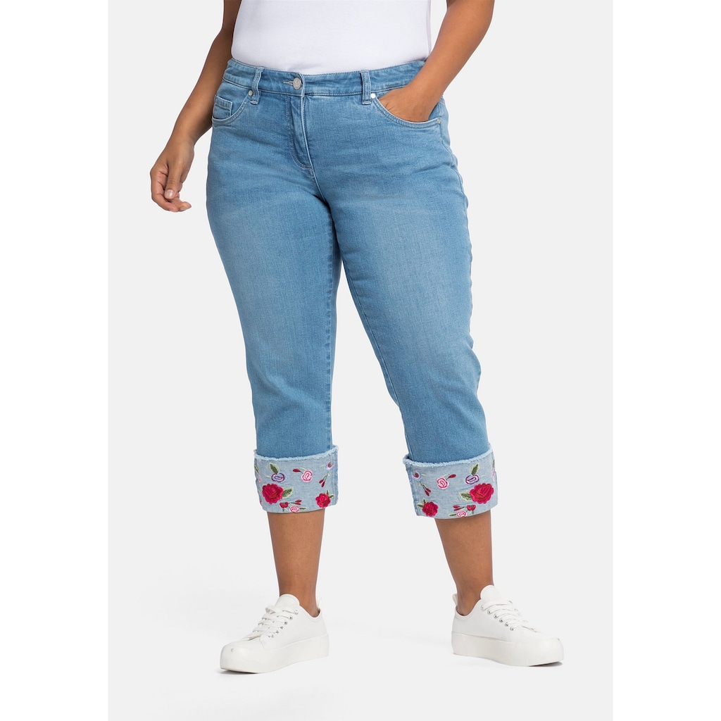 sheego by Joe Browns Stretch-Jeans »Große Größen«, in 7/8-Länge, mit besticktem Aufschlag