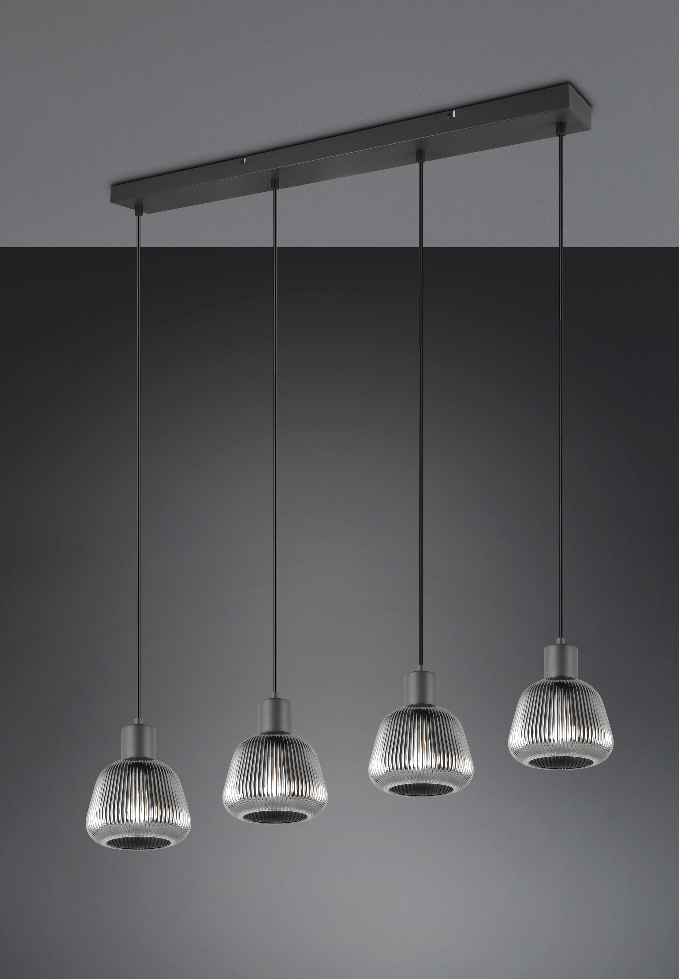 TRIO Leuchten Pendelleuchte »TARIFA, 4-flammige Hängeleuchte exkl 4xE27 max 25W, Glas Hängelampe« E27 1 Stk. warmweiß - kaltweiß höhenverstellbar max 150cm Glas in Riffeloptik und leicht verspiegelt