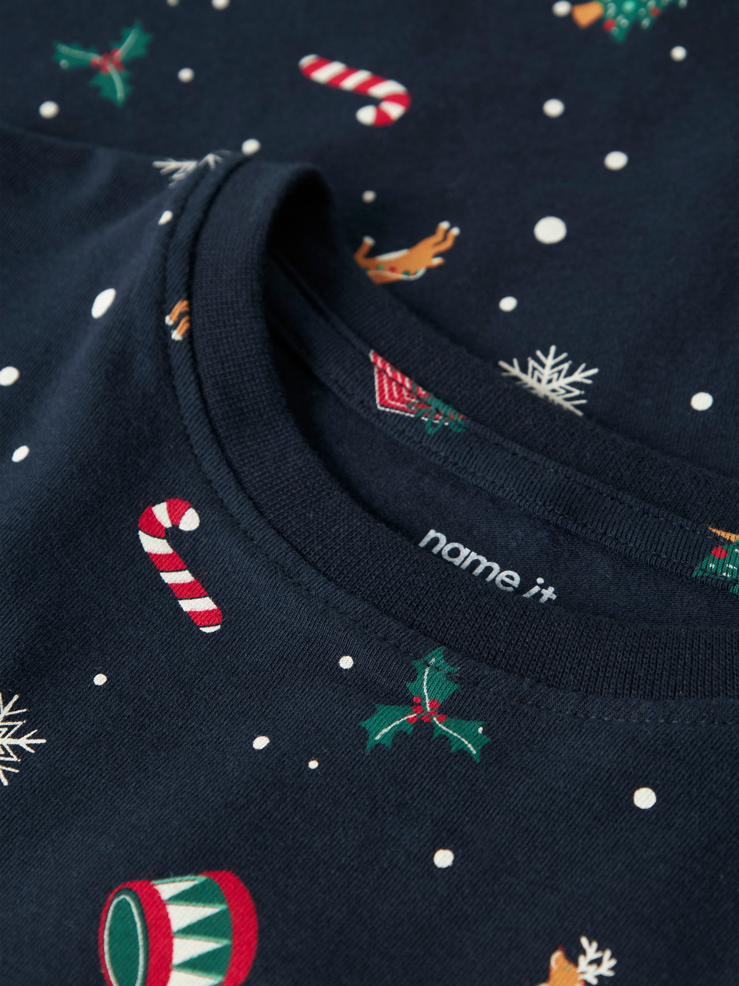 Name It Schlafanzug »NMNVISMAS LS NIGHTSET« Set, 2 Stk. tlg.,