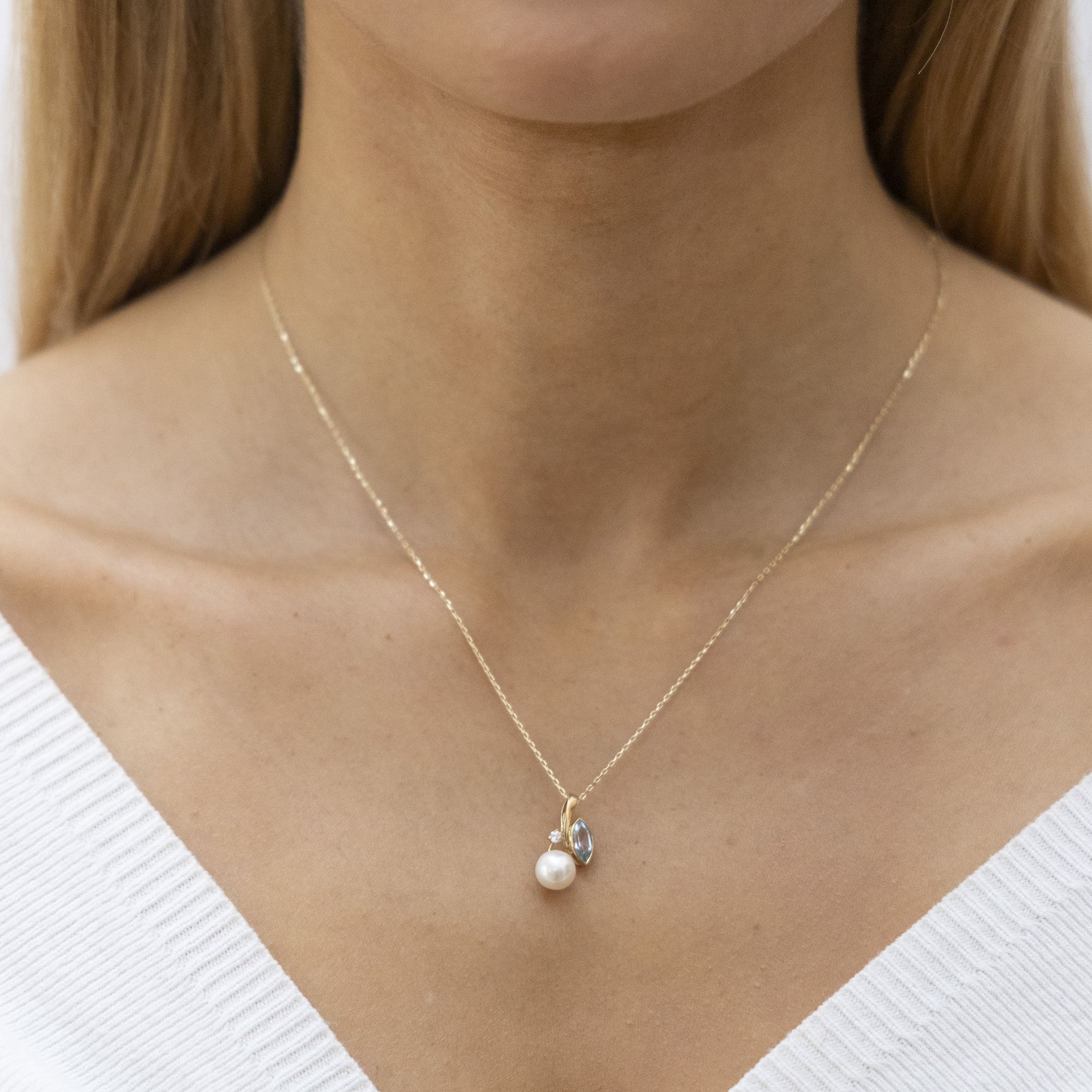 Fascination by Ellen K. Kette mit Anhänger »375 Gold mit Blautopas (beh.), Perle wei und Zirkonia«