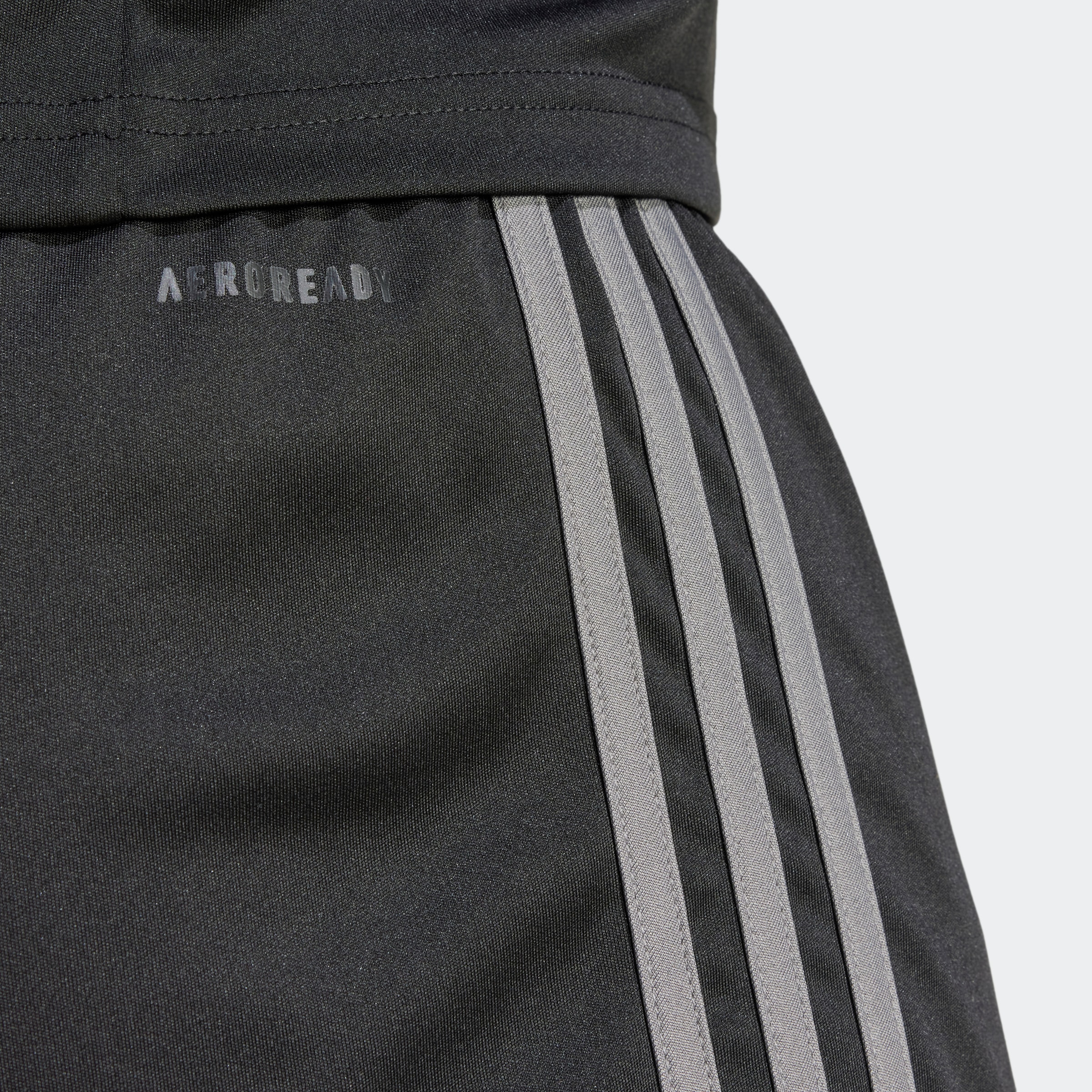 adidas Performance Trainingsshorts »SQUA25 SHO M«, (1 tlg.)