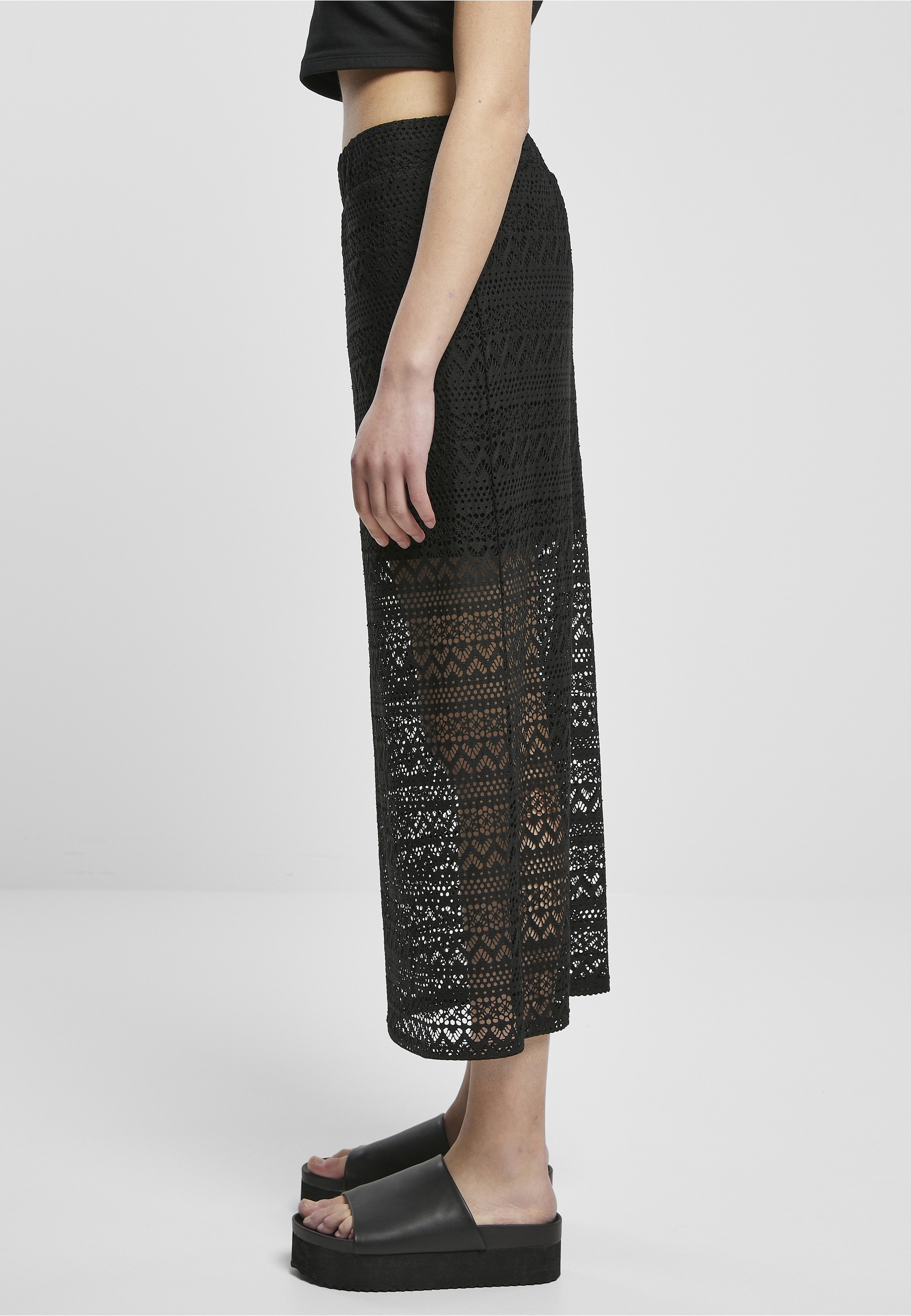 URBAN CLASSICS Jerseyrock »Urban Classics Damen Ladies Stretch Crochet Lace Midi Skirt« 1 Stk.