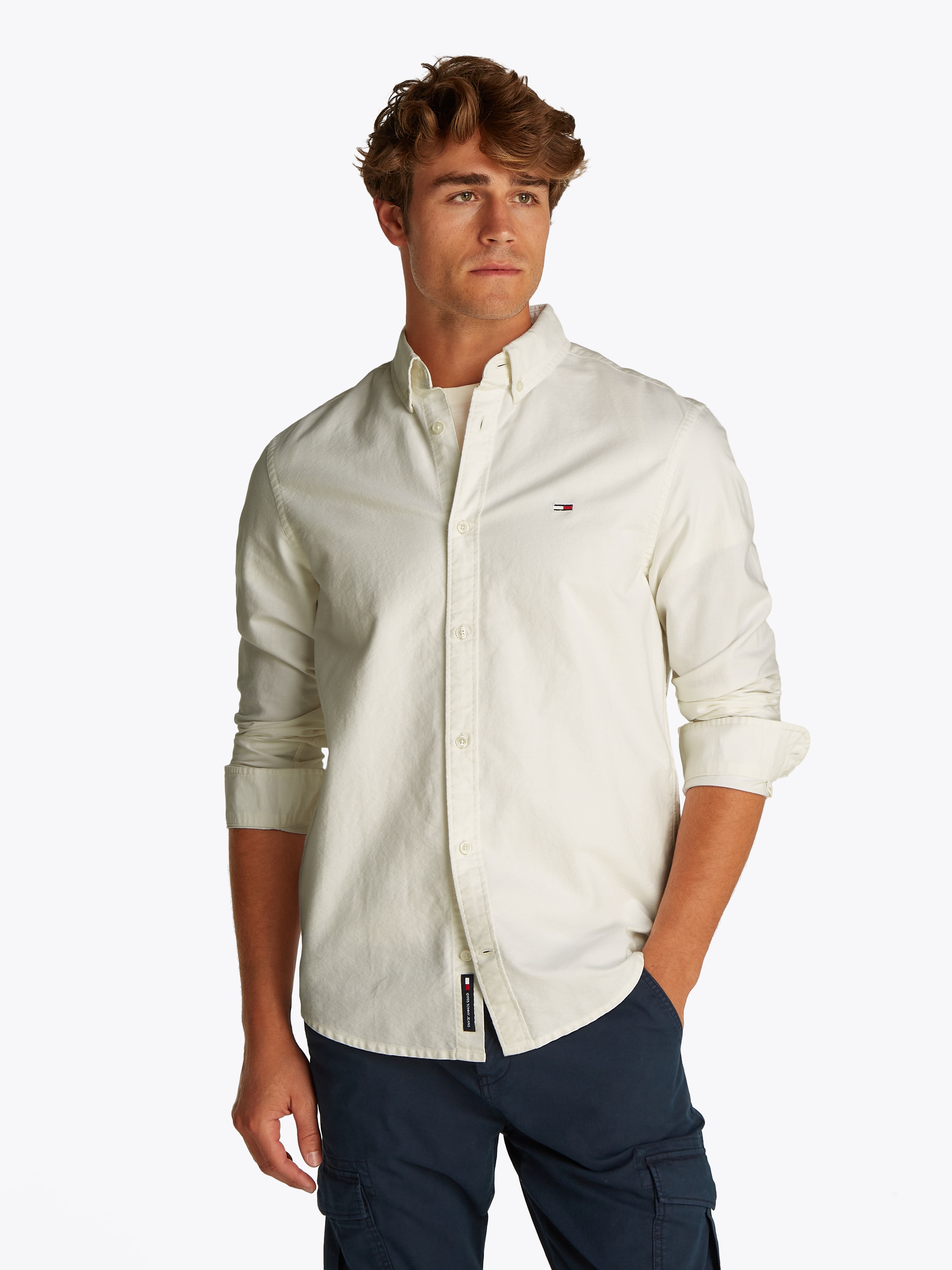Tommy Jeans Langarmhemd "TJM REGULAR OXFORD" Mit Rundhalsausschnitt, Button günstig online kaufen