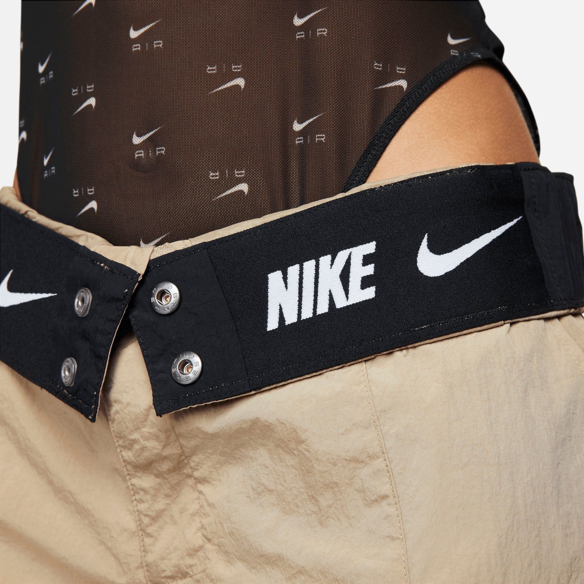 Nike Sportswear Jogginghose »W NSW WVN OS PANT HR SW«