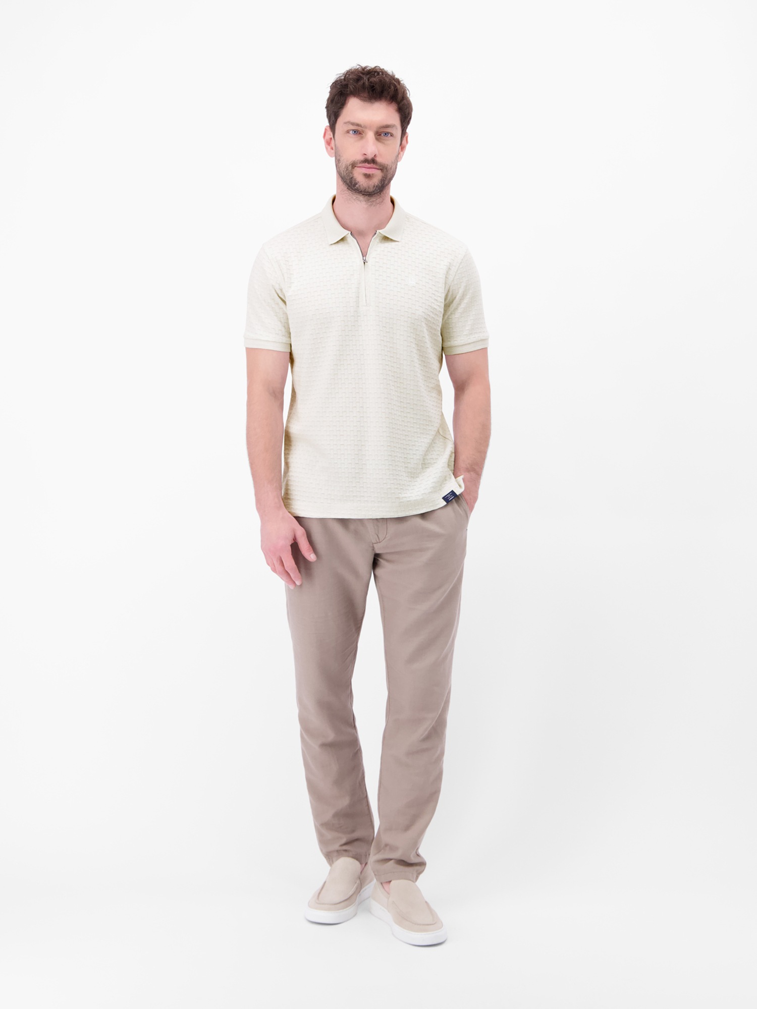 Poloshirt LERROS "Poloshirt mit Reißverschlusskragen in Strukturqualität", Herren, Gr. M, cloudy weiß, 100% Baumwolle, ohne Ausschnitt, Shirts 3